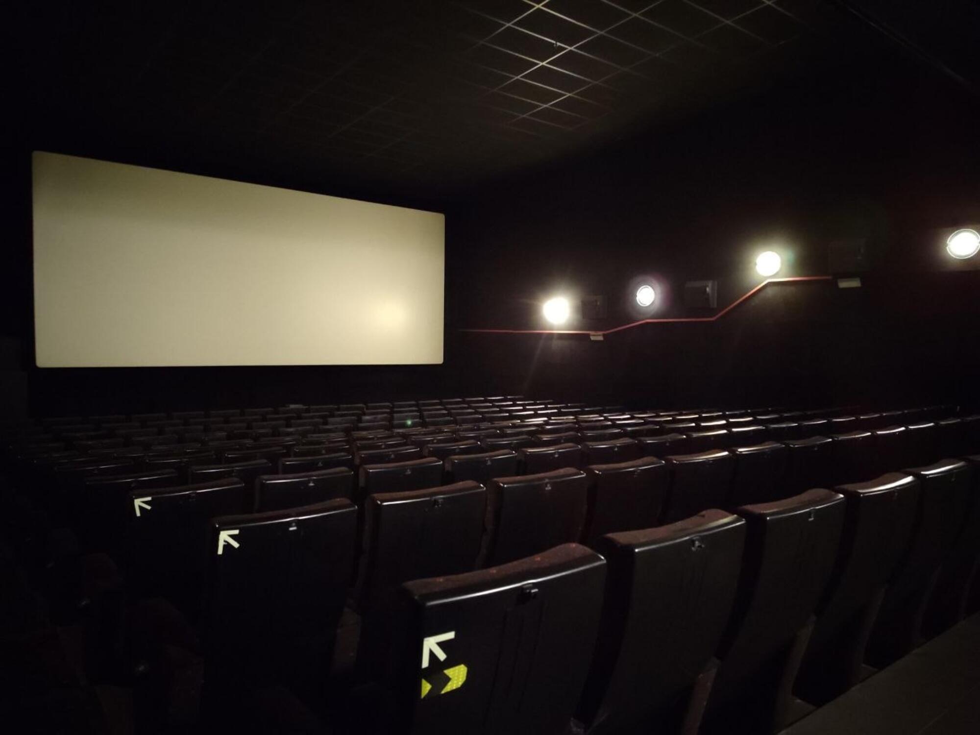Sala de proyección en La Cinétika