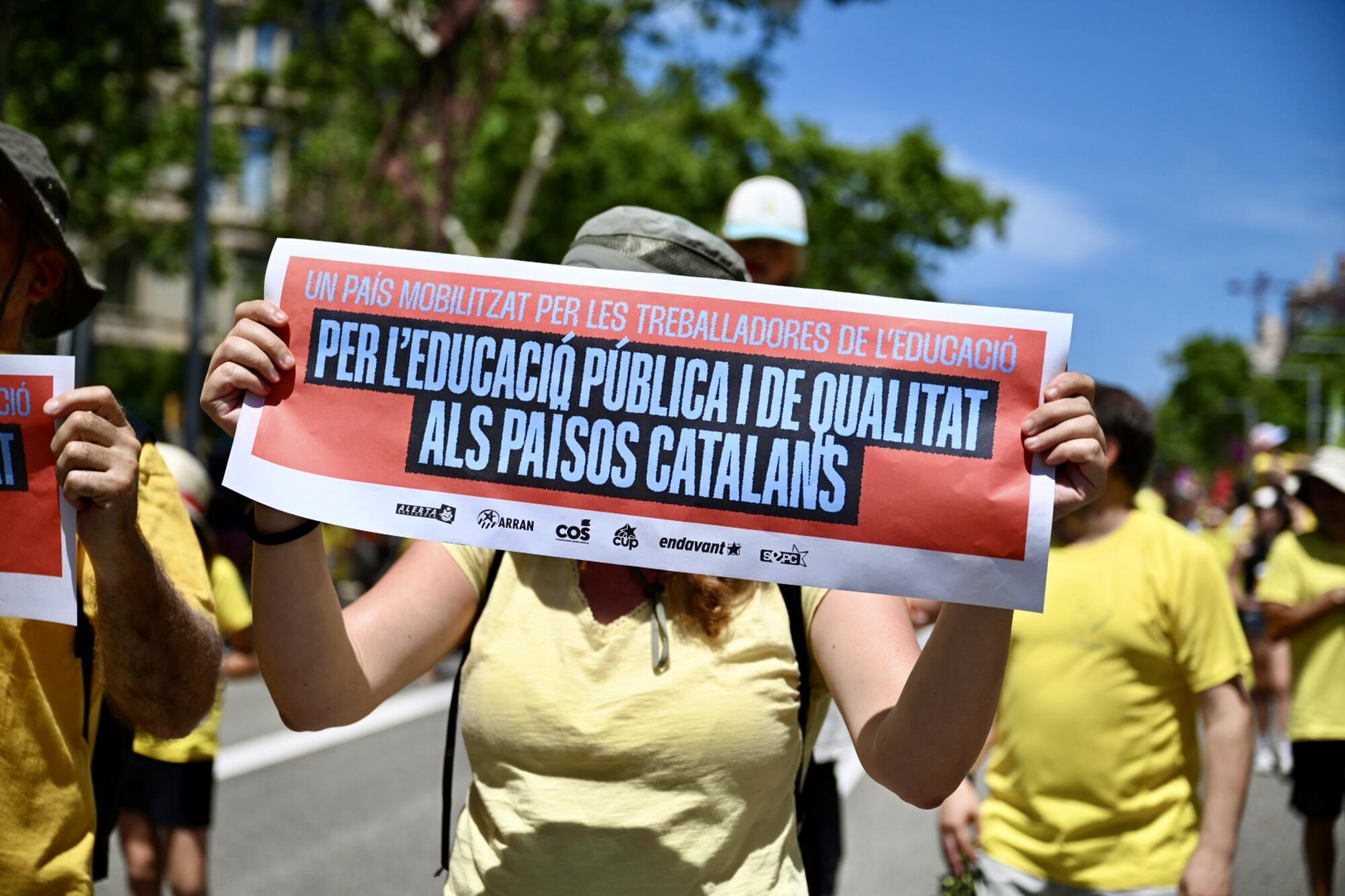 Manifestación comunidad educativa en Barcelon del 14 de junio 2026 - 13