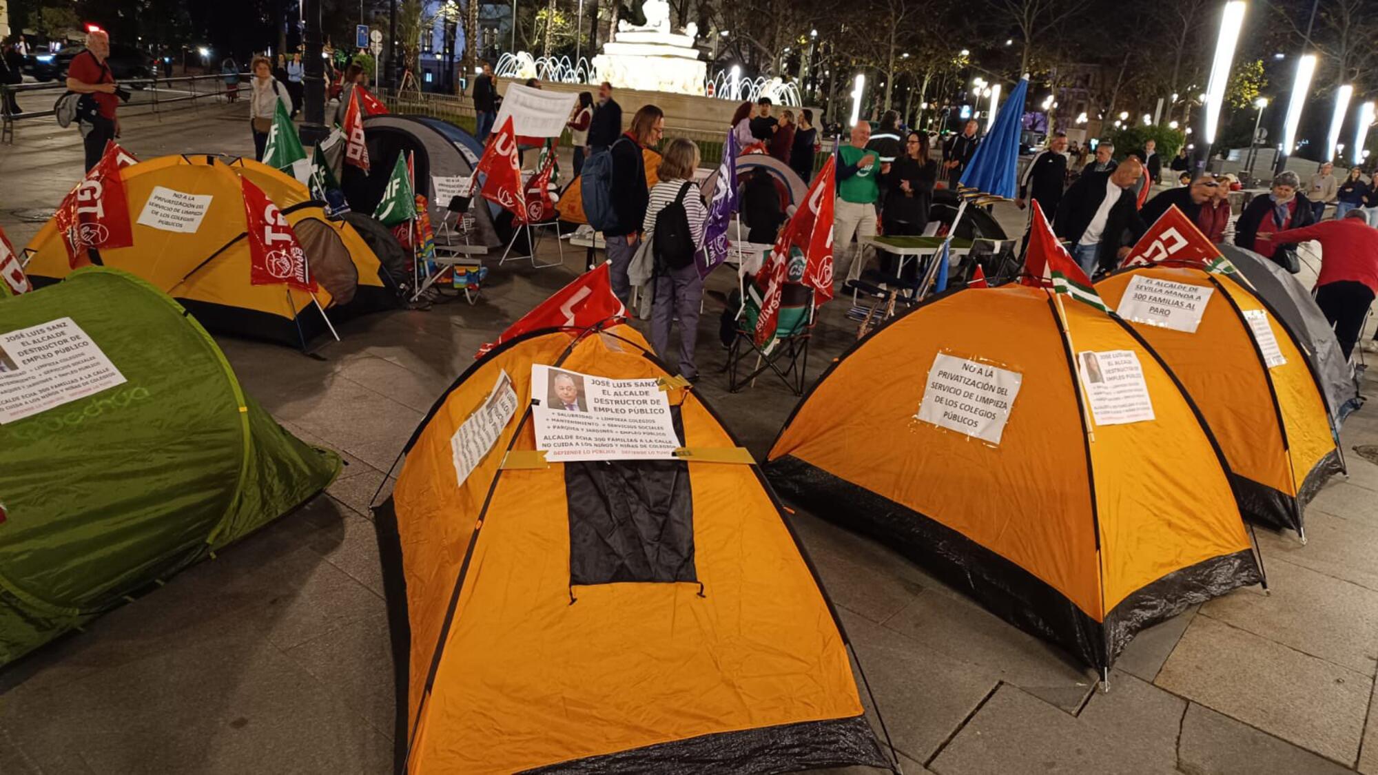 Acampada Sevilla limpieza
