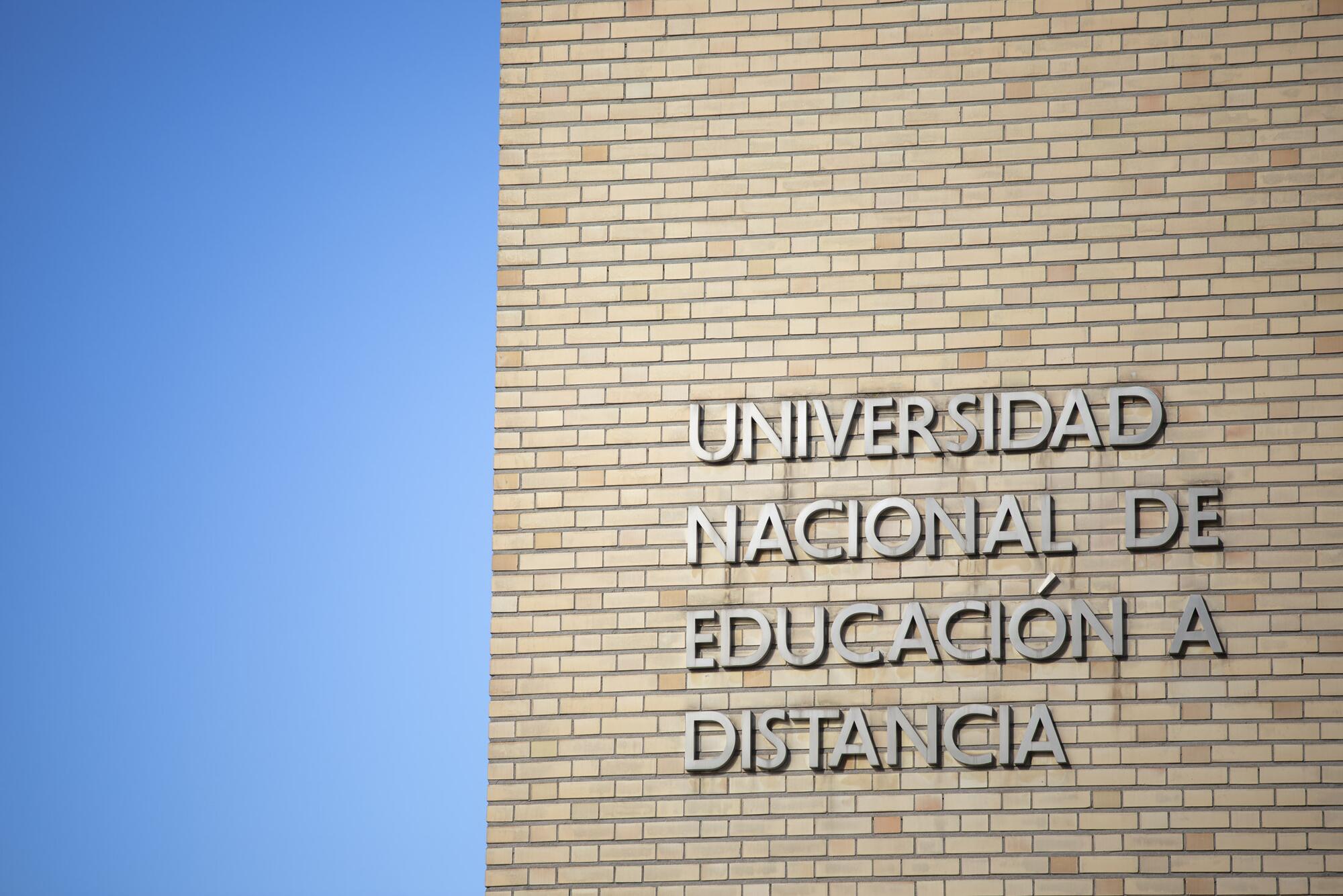 UNED - 4