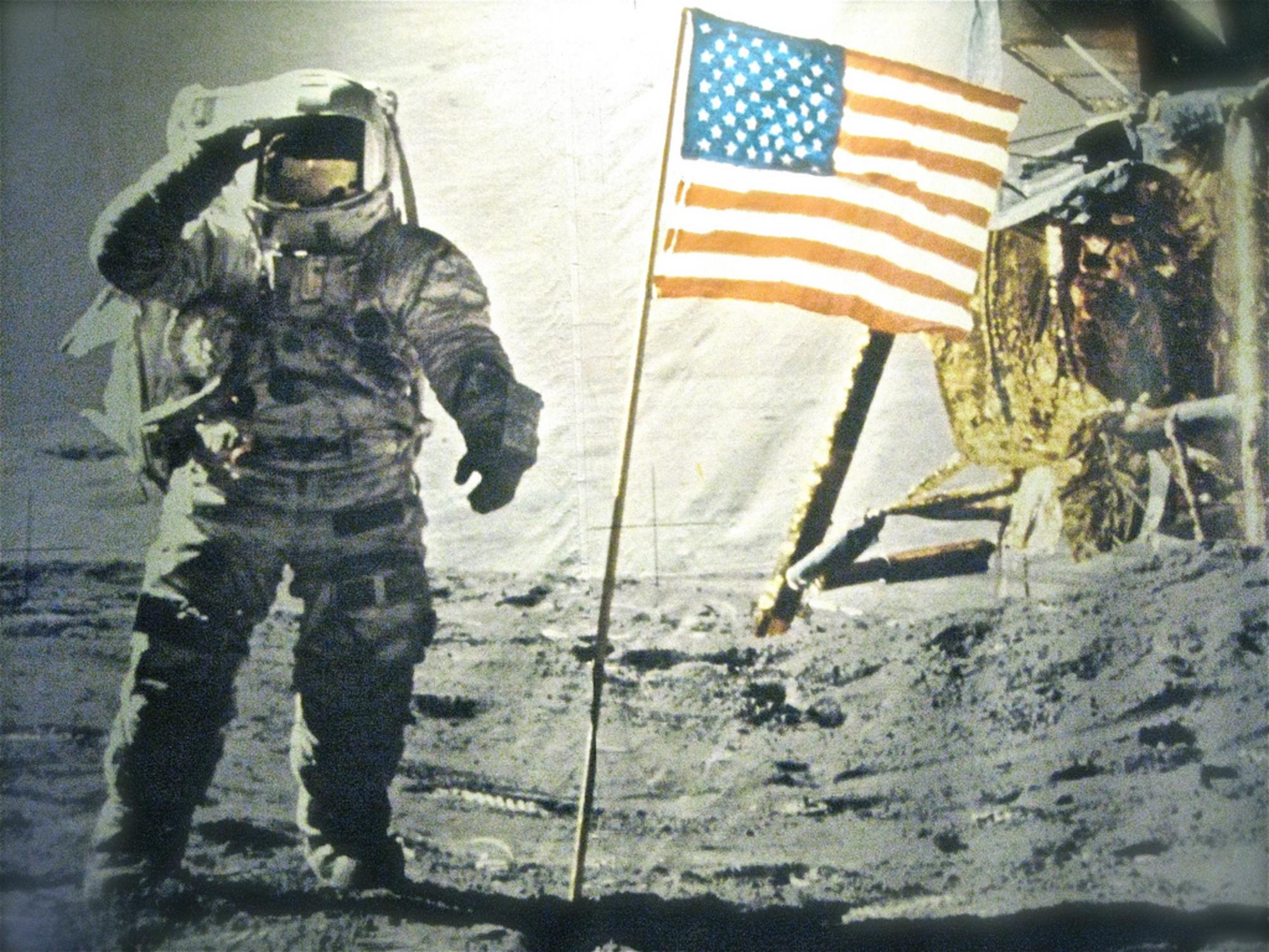 Primer hombre en la luna