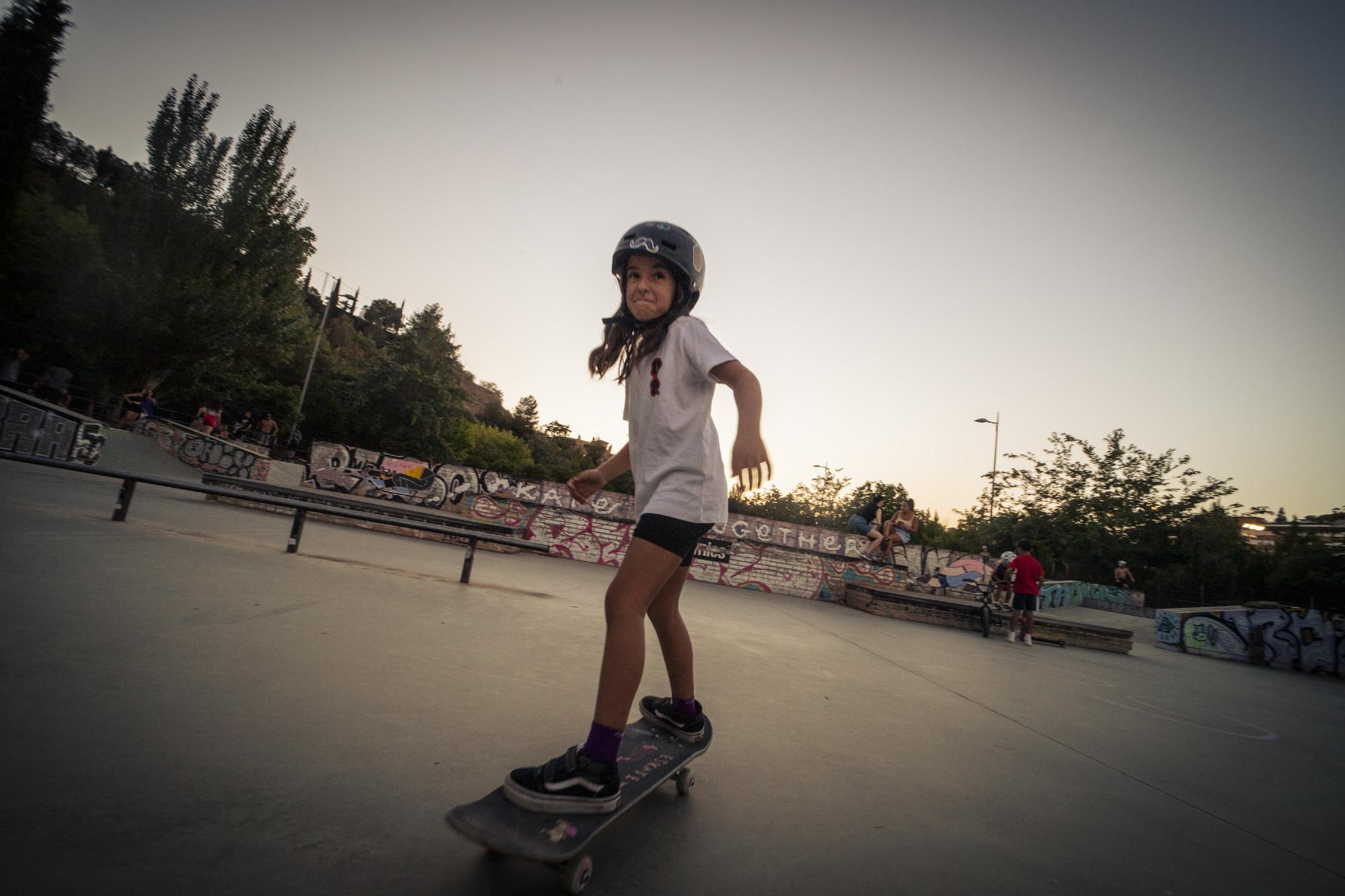Skaters en el skatepark Bola de Oro, Granada - 5