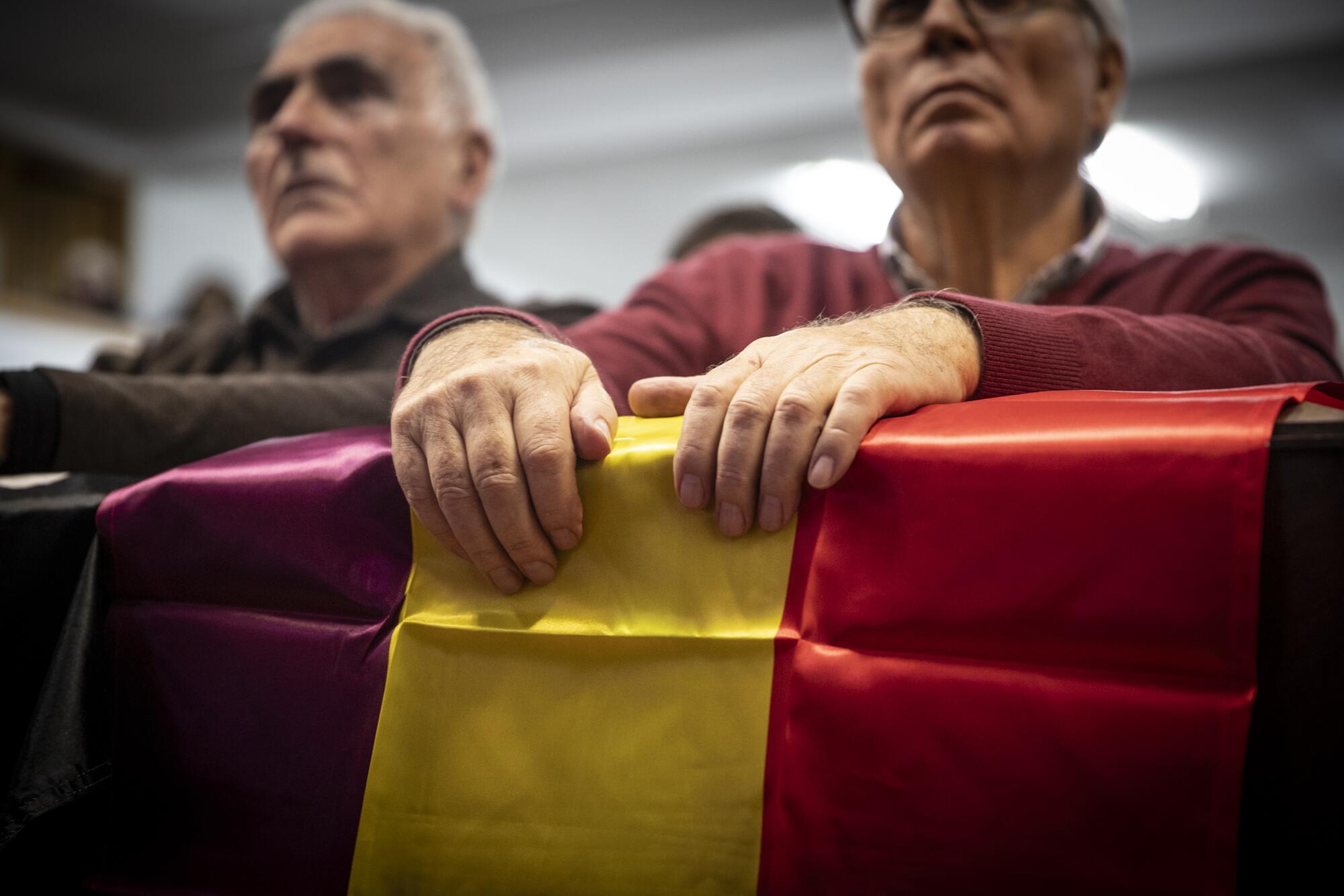Entrega restos de Carmen Rodríguez Parra, José Raya Hurtado, Francisco Soriano López y José García Esteban en Víznar, Granada - 4