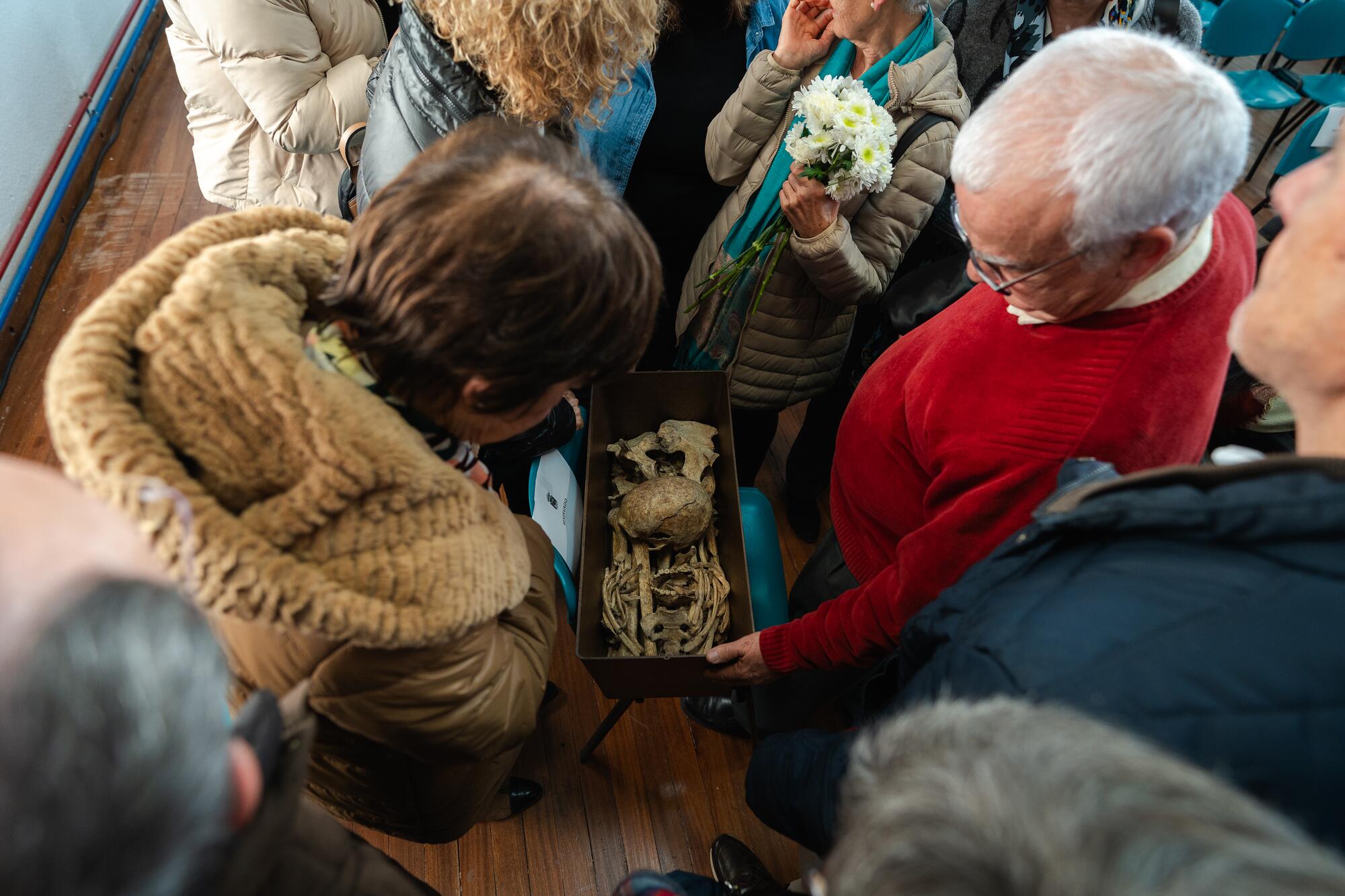 Francisco y Marcelino vuelven con sus familias. Víznar, Granada. - 1