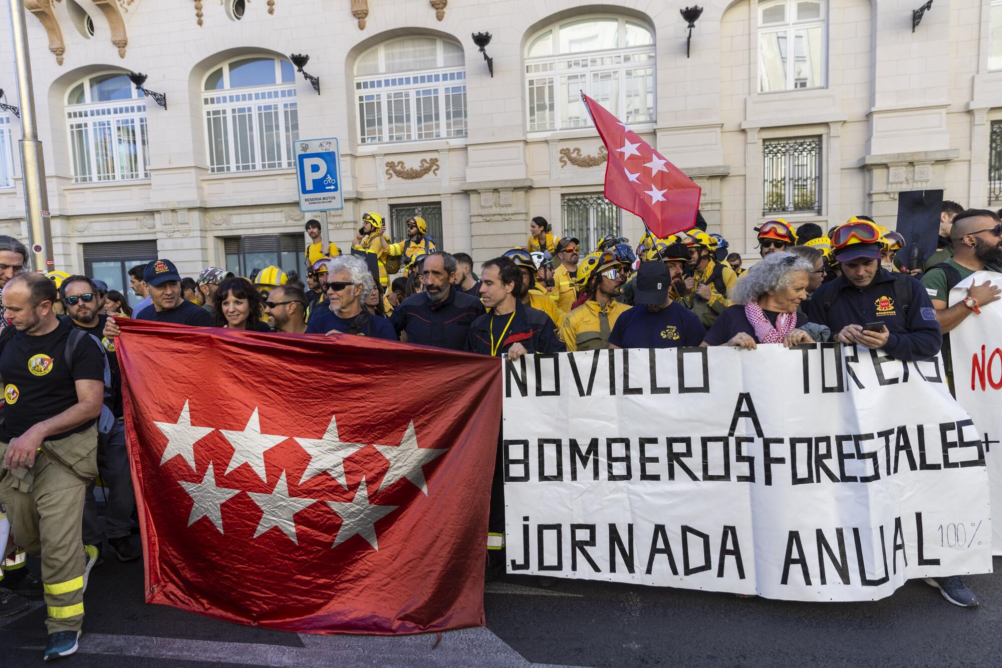 Manifestación bomberos forestales 18 octubre - 15