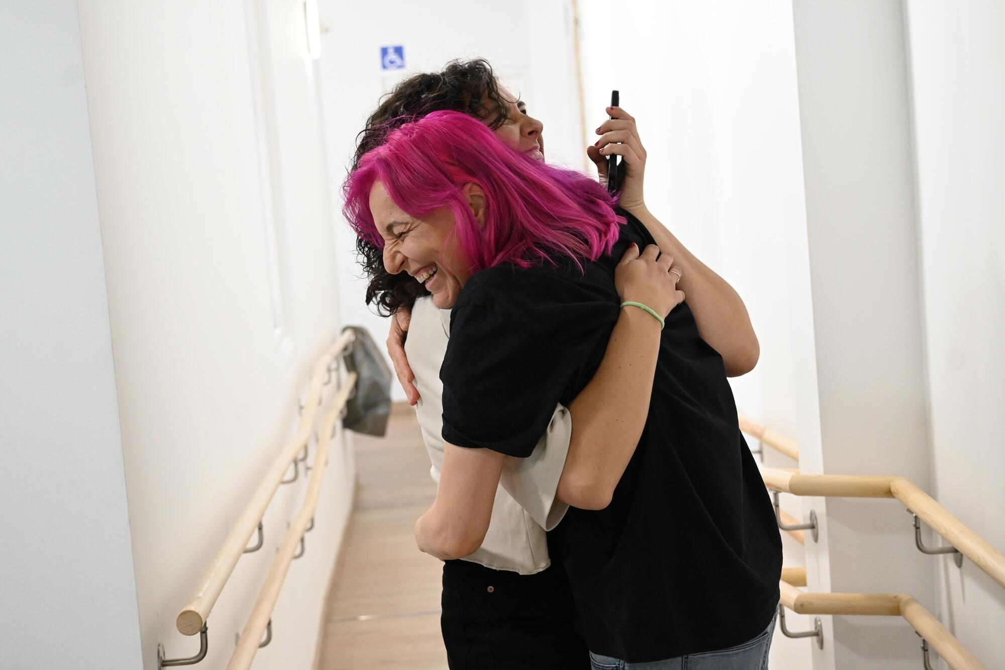 Abrazo - 3
