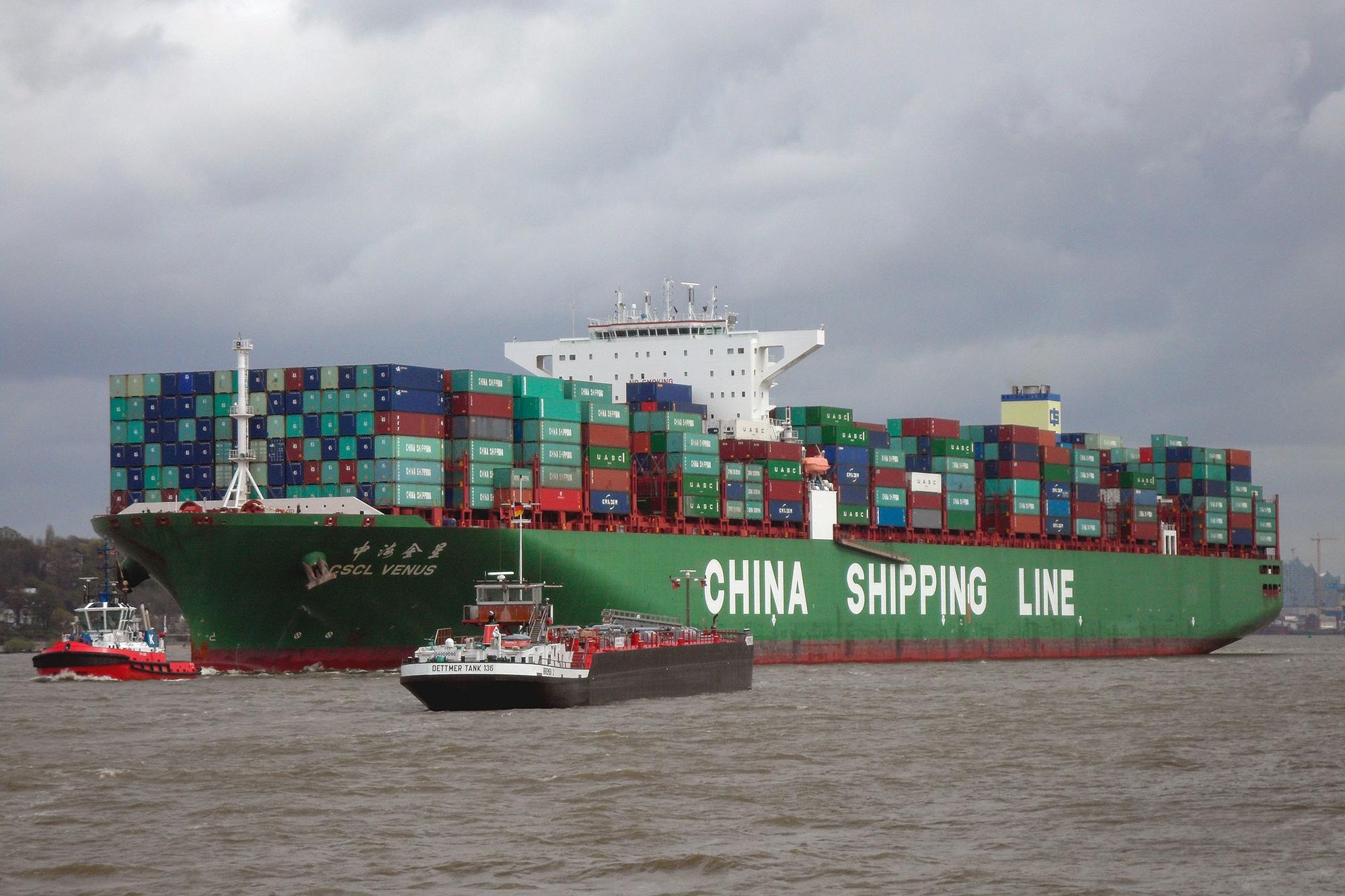Barco contenedores China