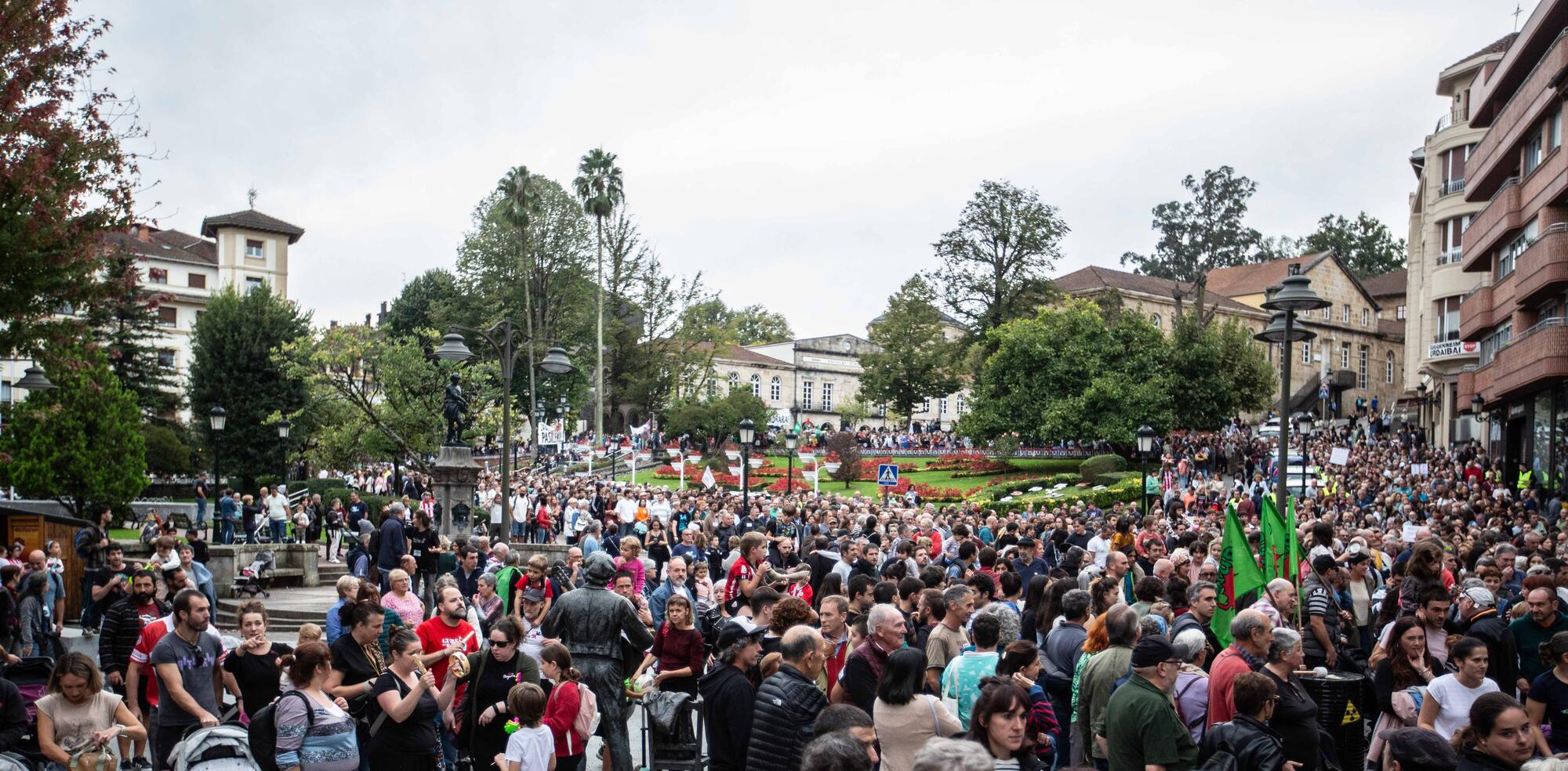 Guggenheim Urdaibain aurkako manifestazioa