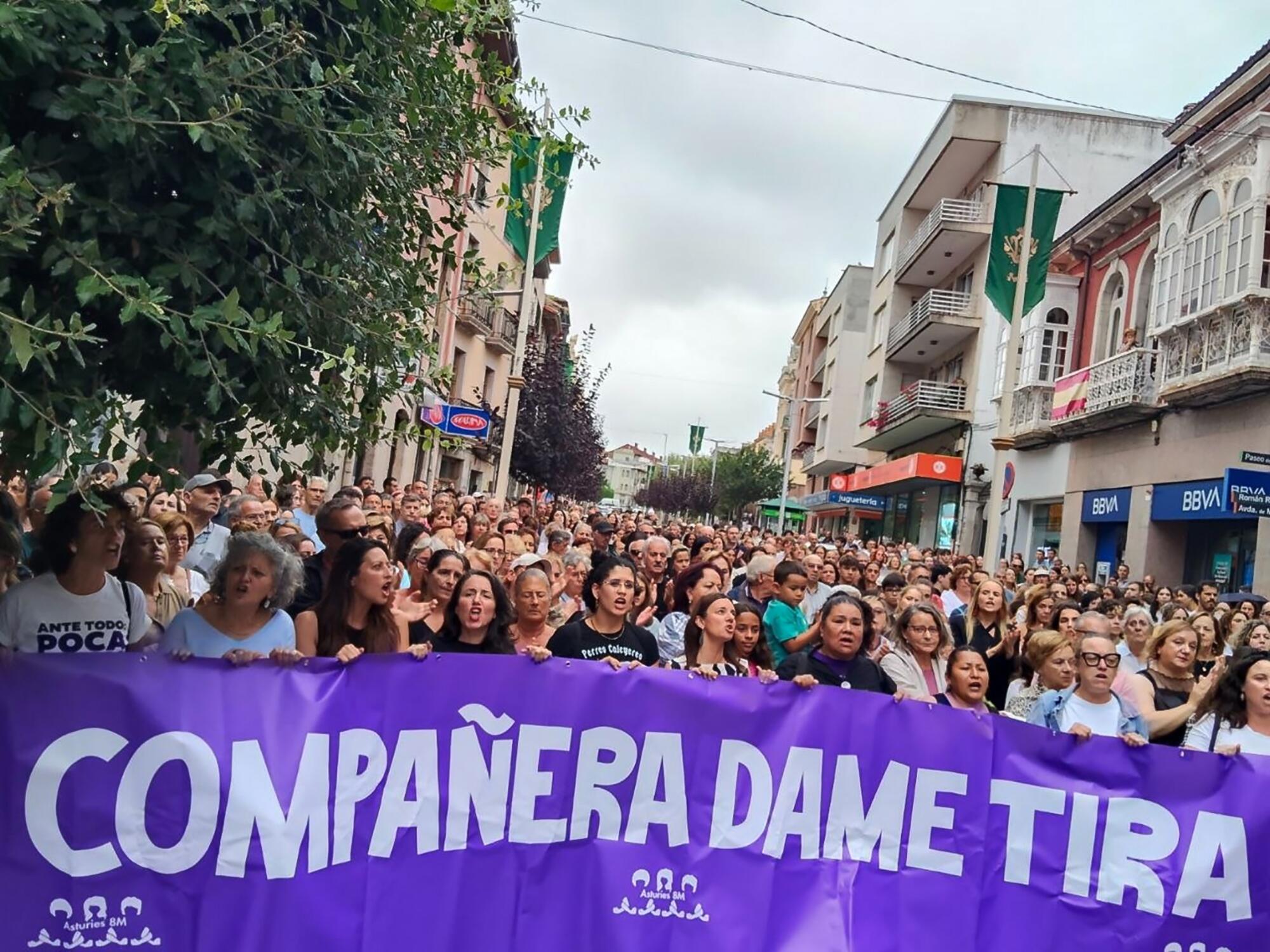 Manifestación Llanes asesinato machista
