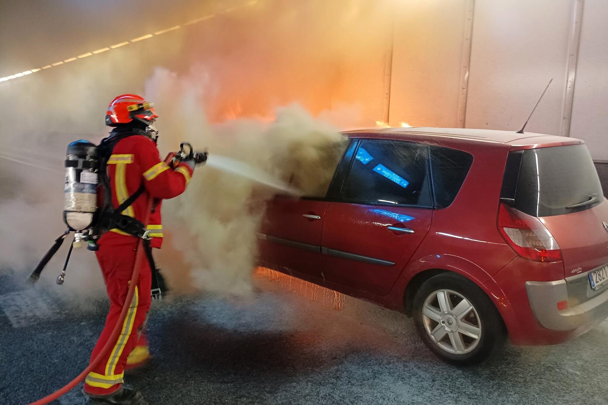 Bomberos emergencias M-30  1