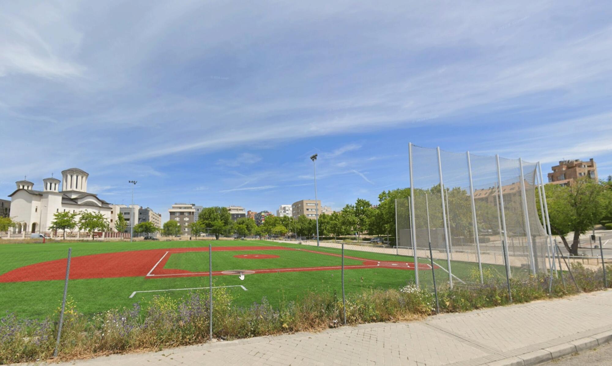 Campo de softball en Latina
