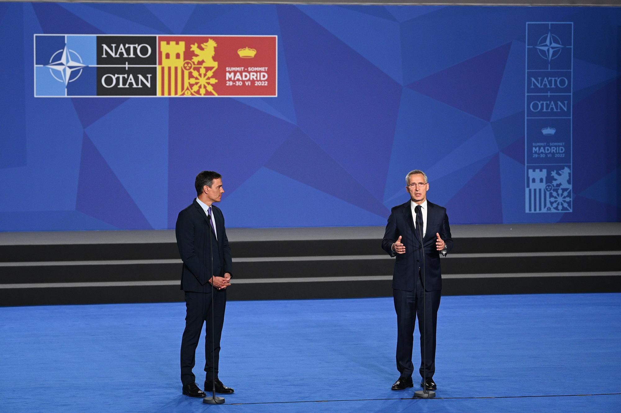 Pedro Sánchez Cumbre de la OTAN Jens Stoltenberg - 1