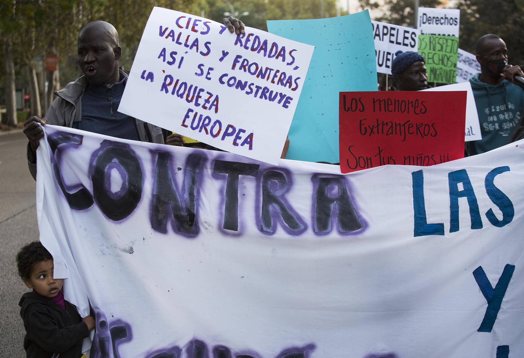 Manifestación antirracista en Madrid: Contra la violencia racista y los delitos de odio - 2