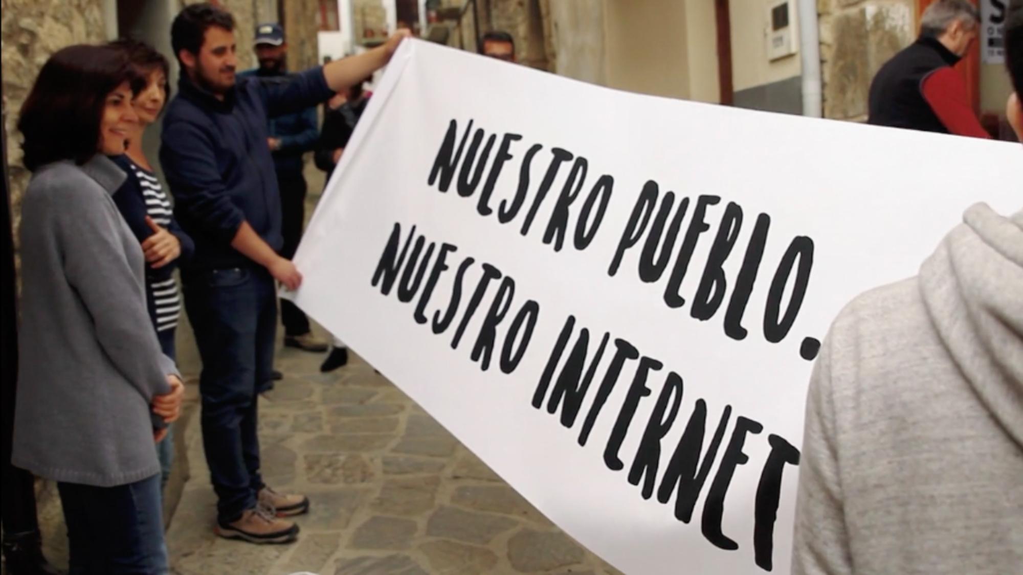 Cartel internet en Artieda