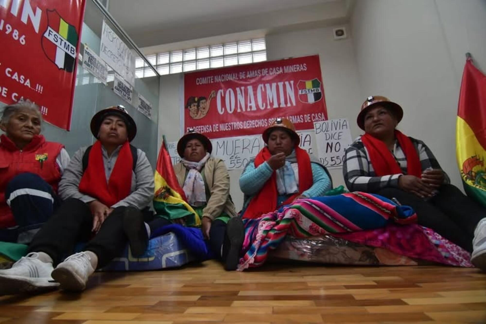 Huelga de hambre contra el decreto 5503 en Bolivia.