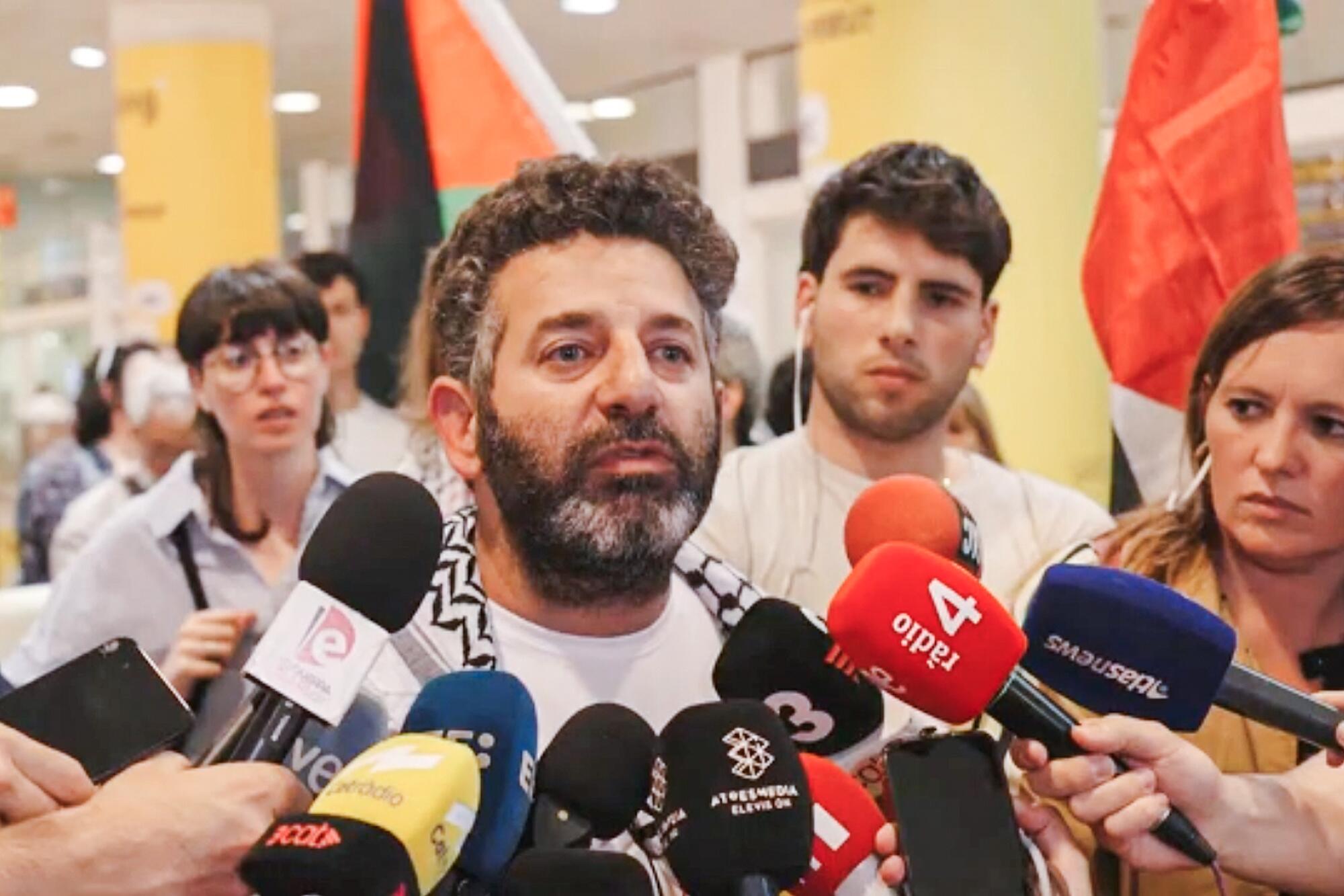 El activista Saif Abukeshek. 