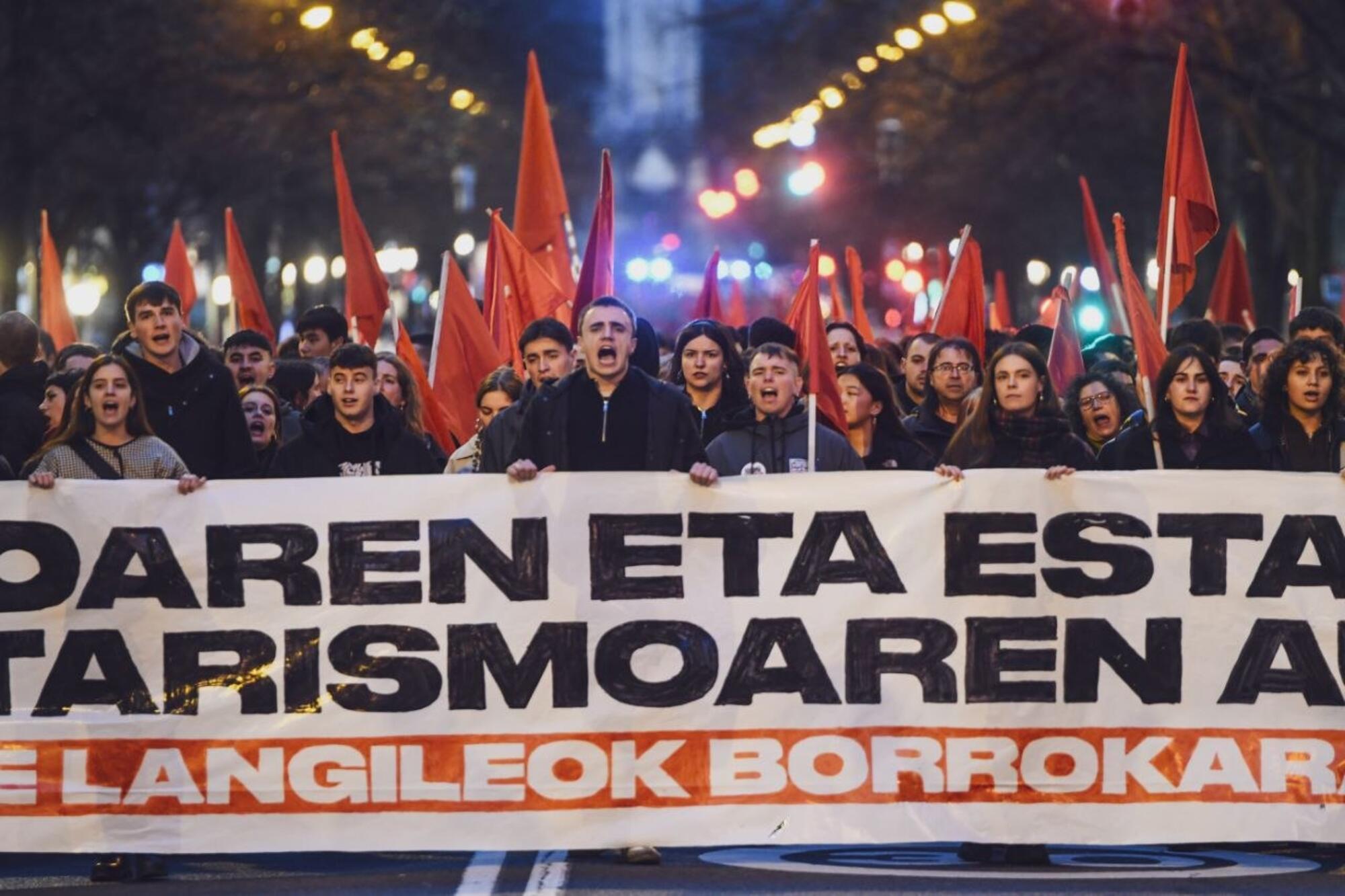 Contra el fascismo, ni un paso atrás: las juventudes socialistas de Euskal Herria convocan marchas en Iruñea y Bilbo - 21