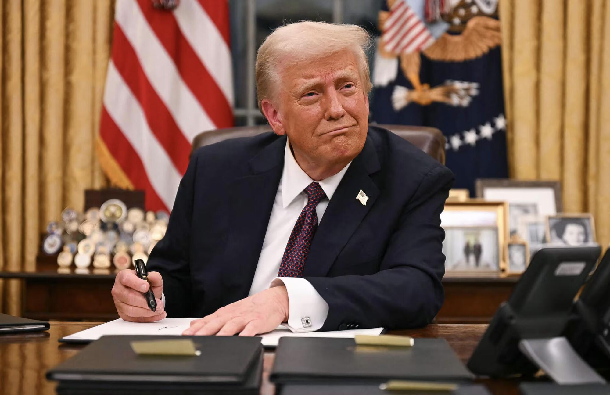 Donald Trump Cesar Rojo