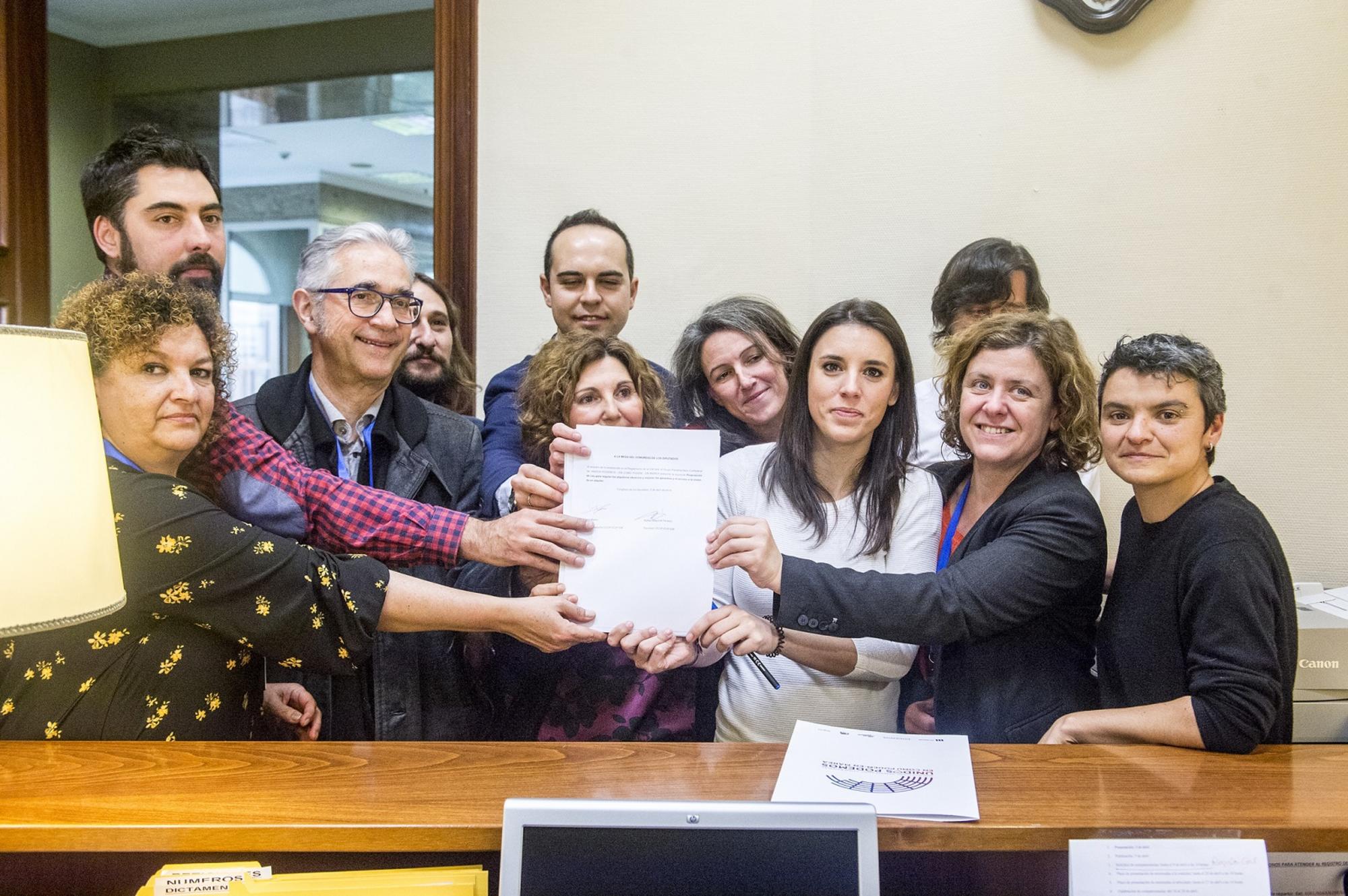 Presentación de la PL en el Congreso para regular los alquileres abusivos 