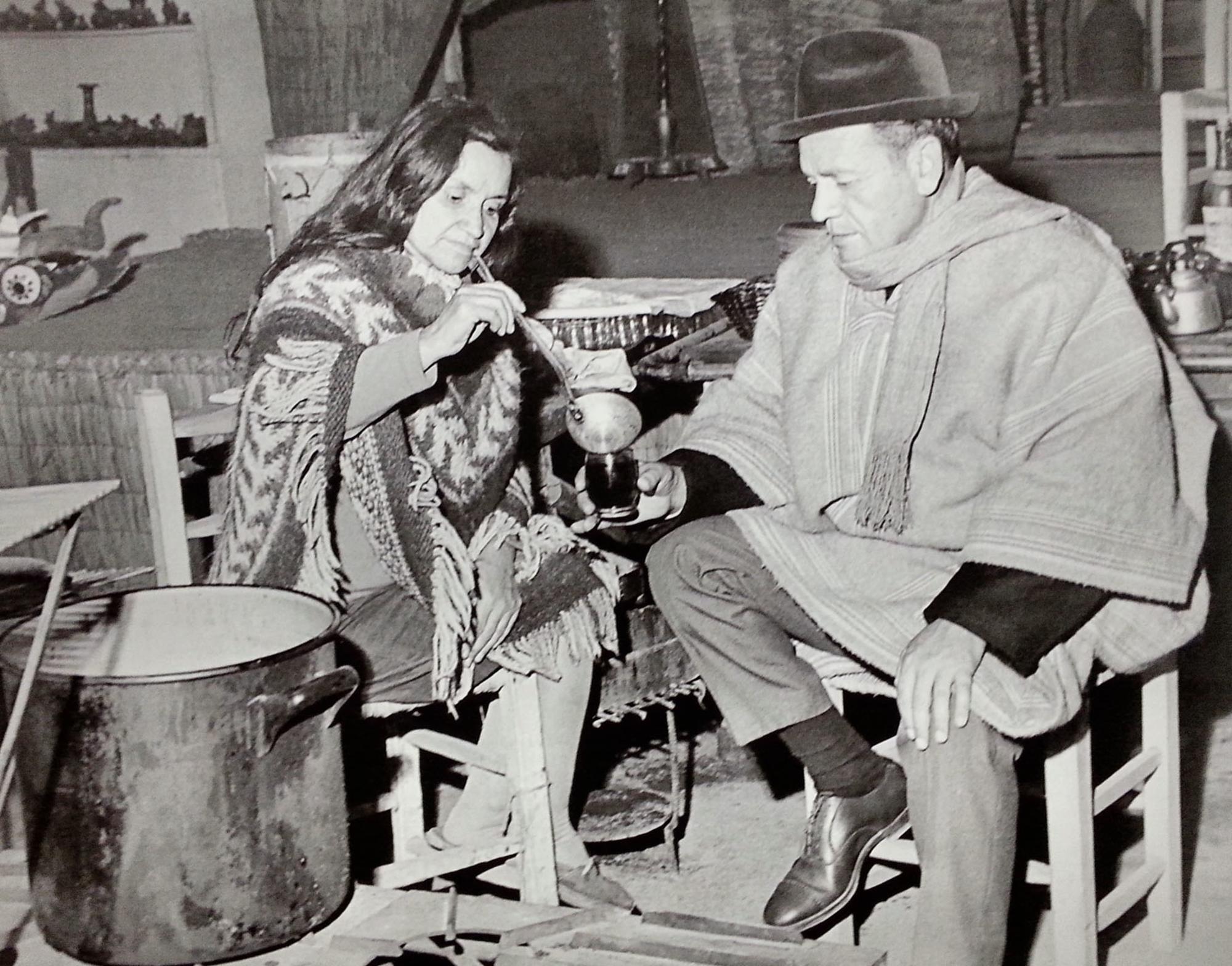Violeta Parra y Nicanor Parra en la carpa de La Reina en 1966