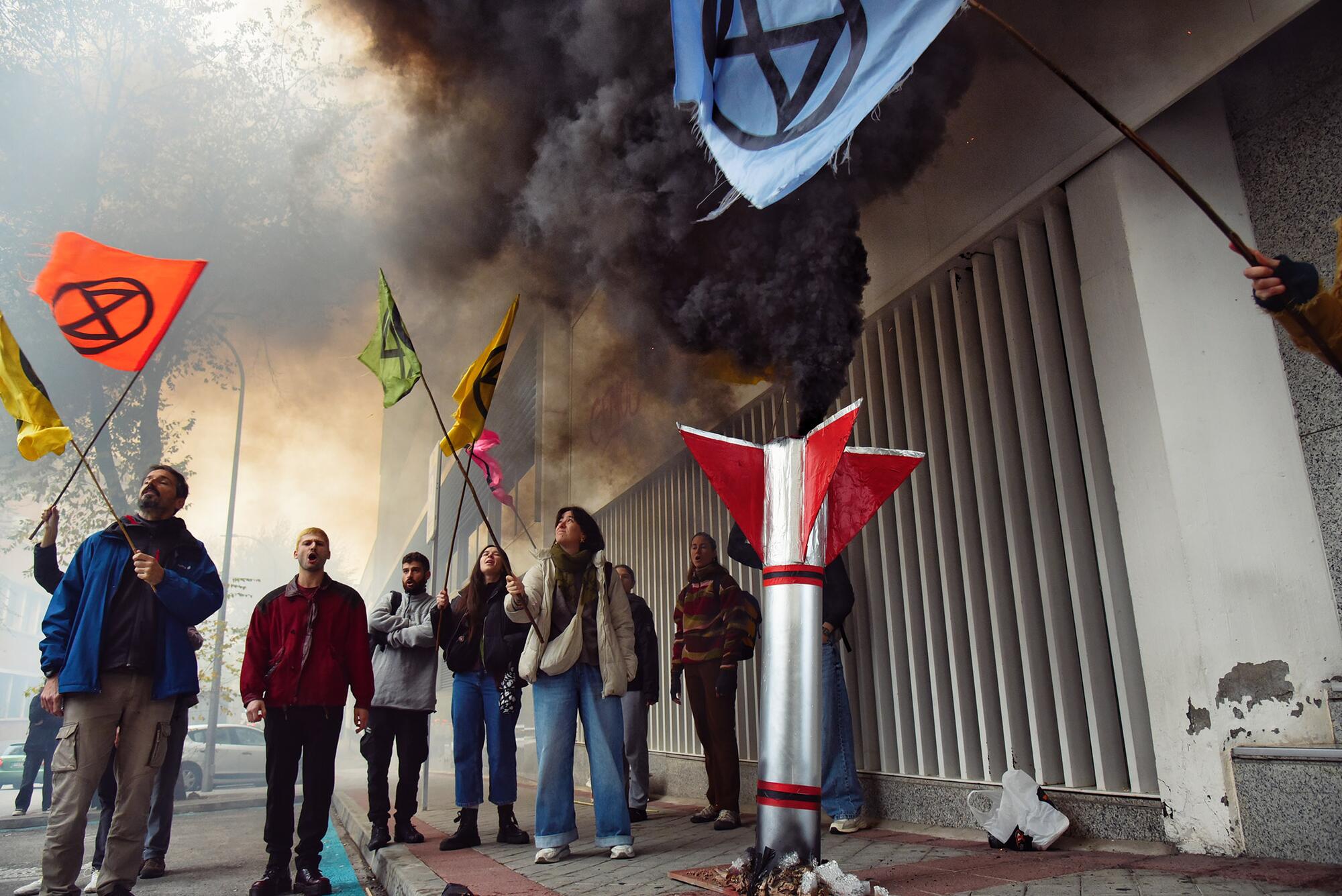 Acción Indra Extinction Rebellion - 8