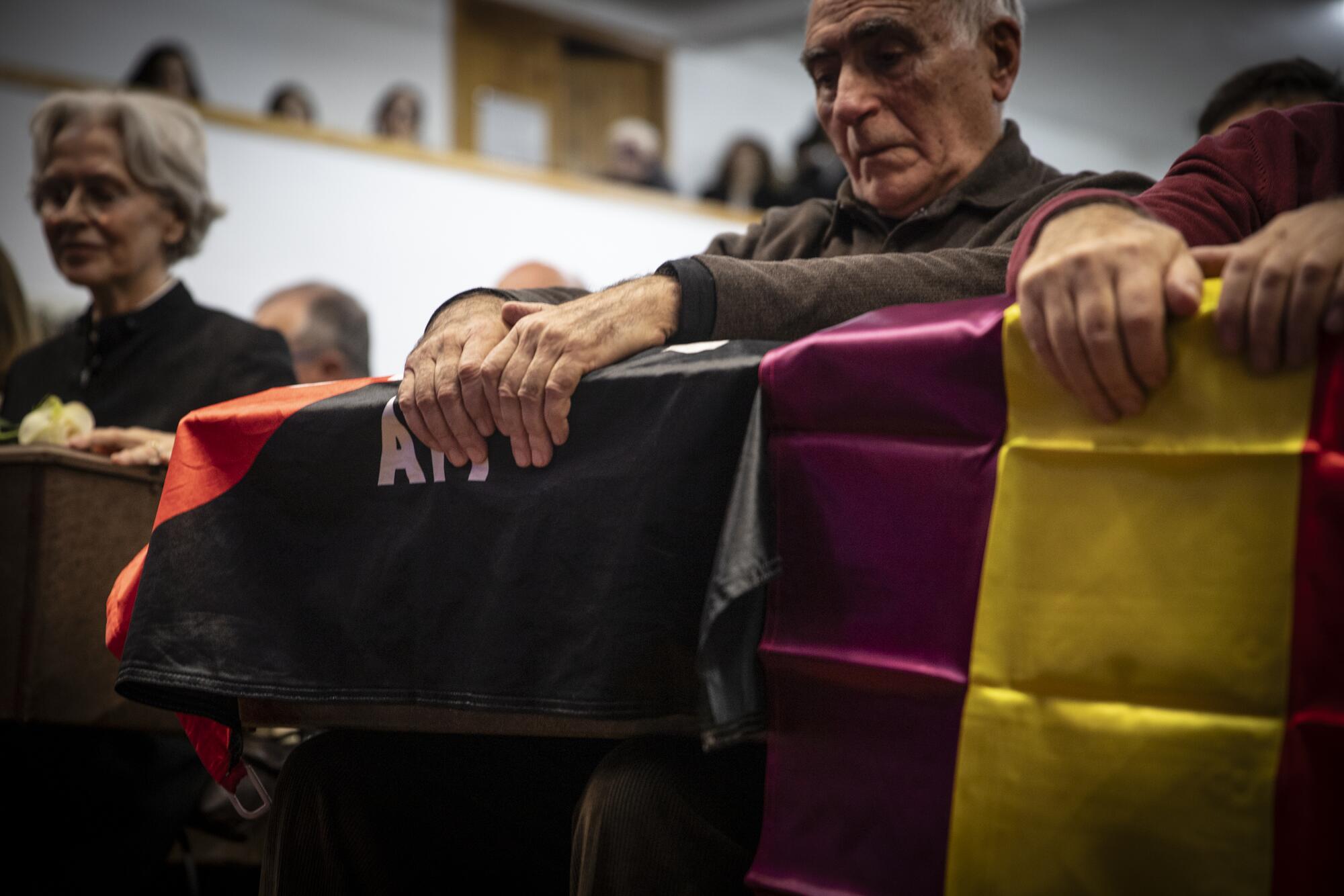 Entrega restos de Carmen Rodríguez Parra, José Raya Hurtado, Francisco Soriano López y José García Esteban en Víznar, Granada - 5