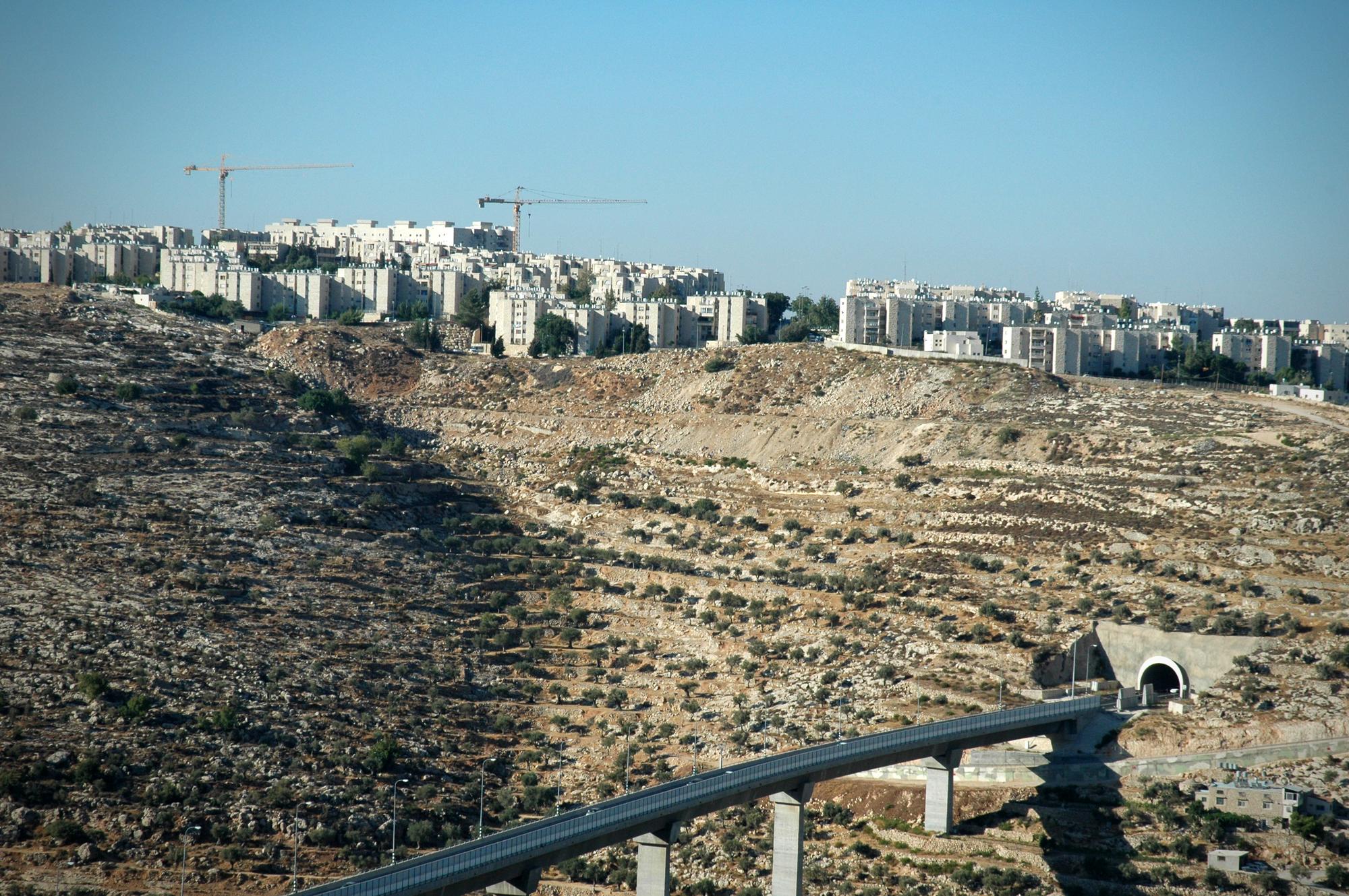 Vista del asentamiento ilegal de Gilo, donde viven 30.000 colonos, desde Beit Jala.