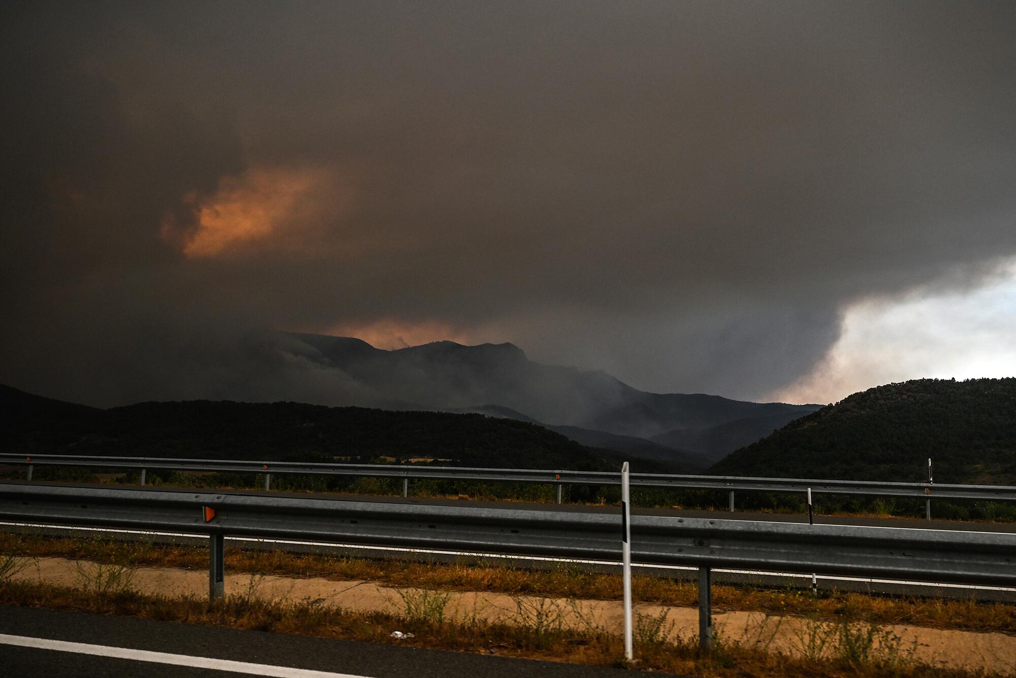 Incendio Riglos carretera - 3