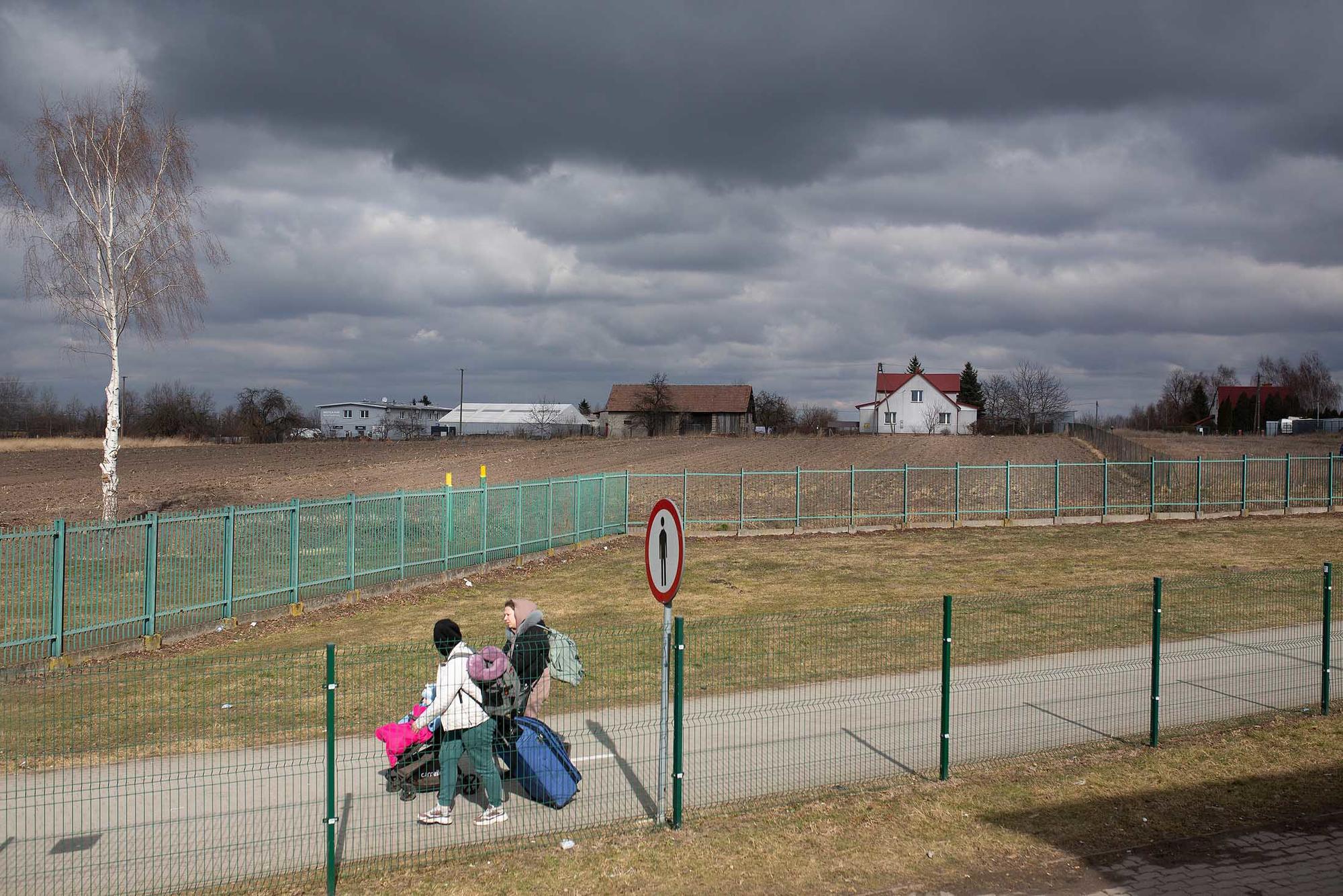 Ucranianos refugiados en Tesco - 13
