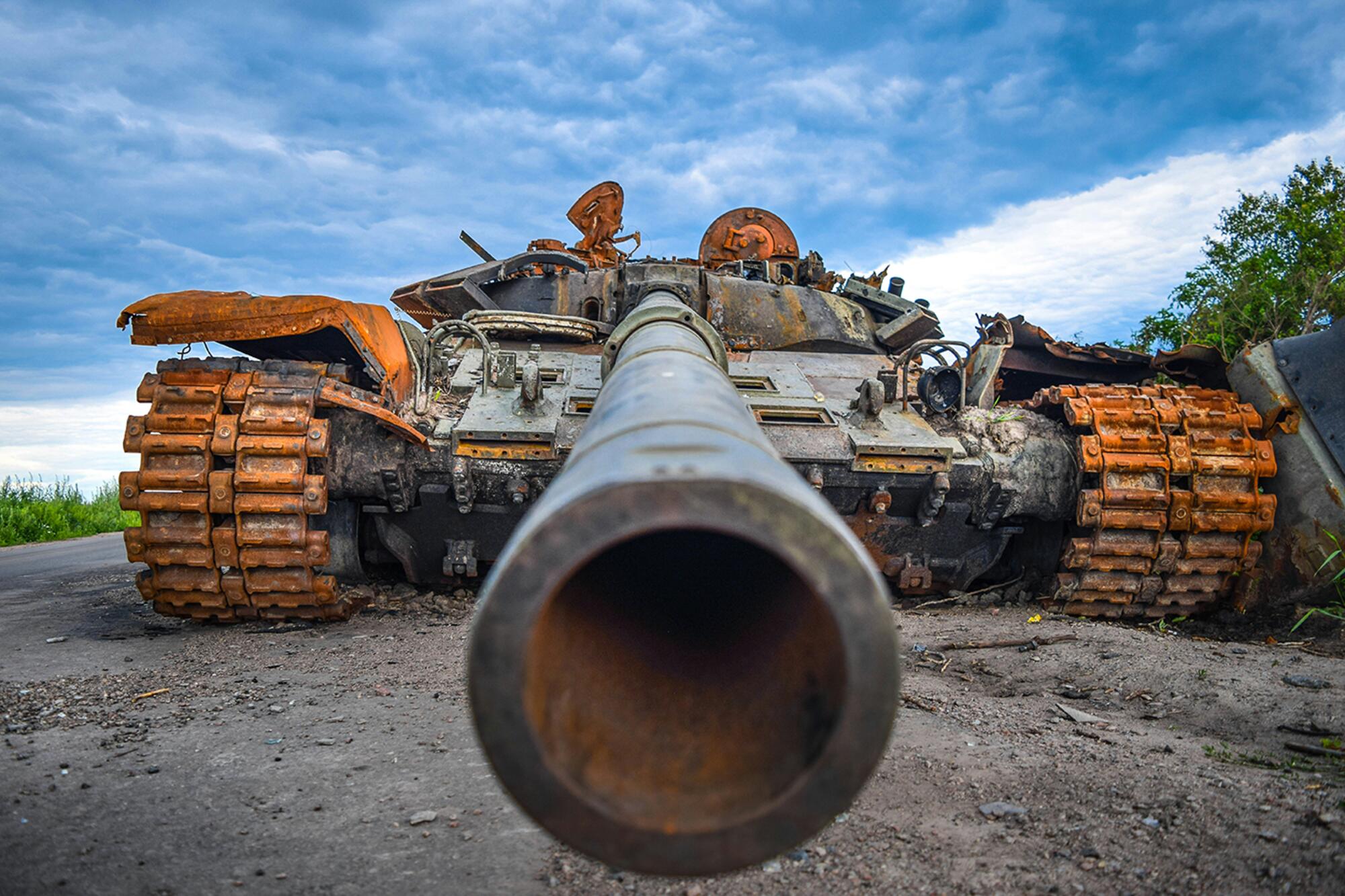 Tanque apuntando