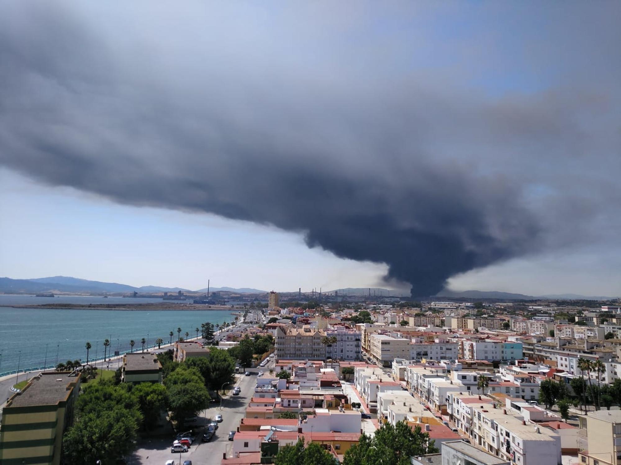 Nube tóxica Campo de Gibraltar