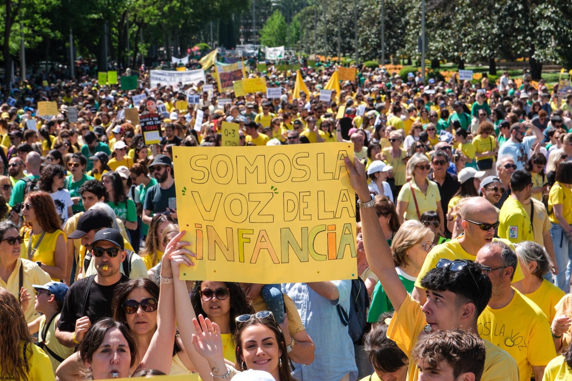Manifestación Educación Pública 19 abril 26 - 2