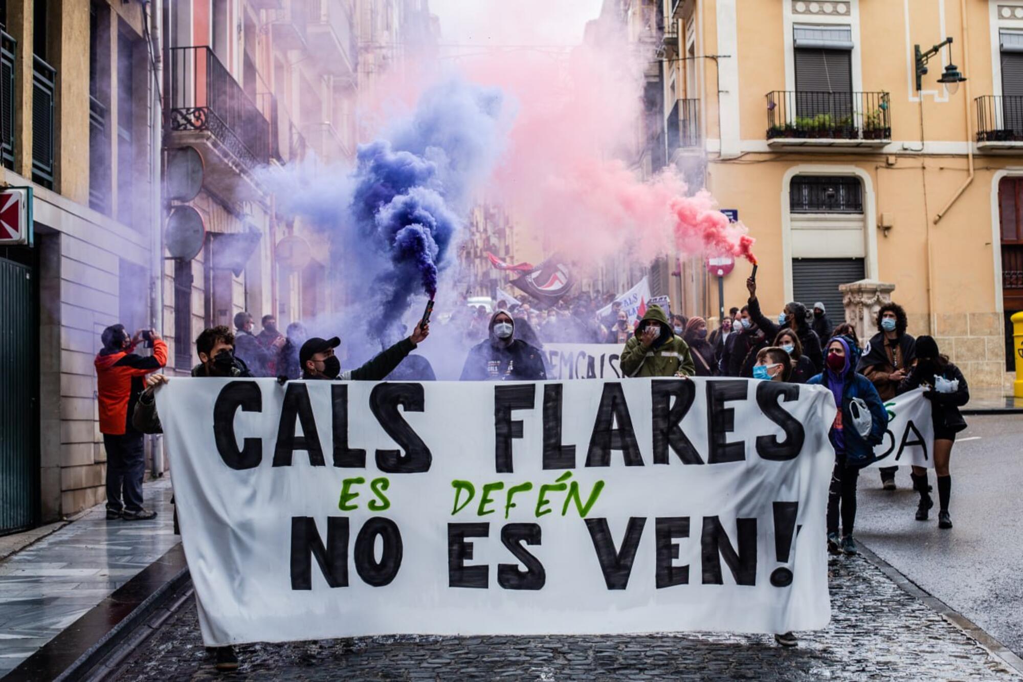 Cals Flares - 1