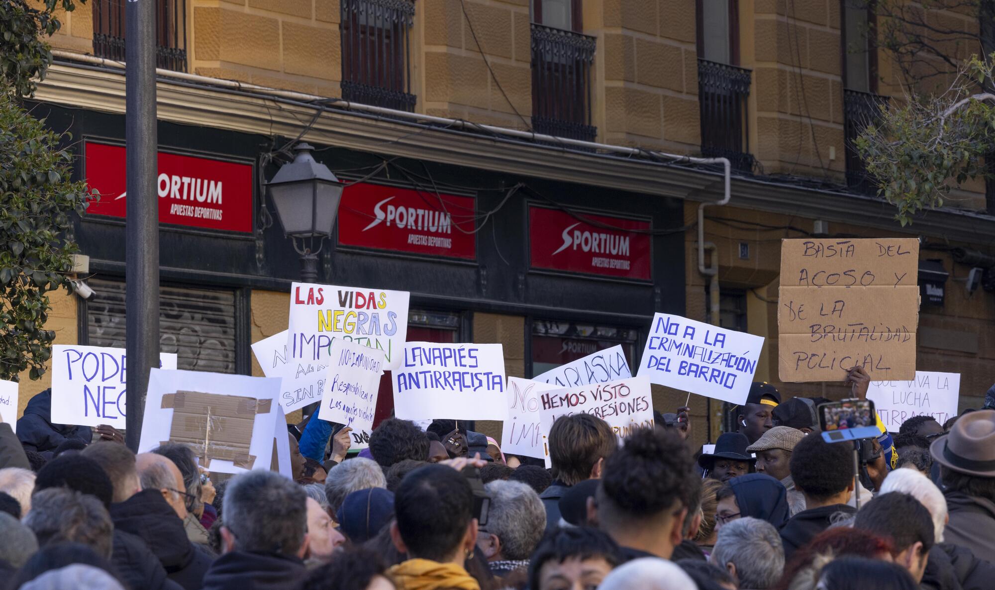 Antirracistas Lavapies - 12