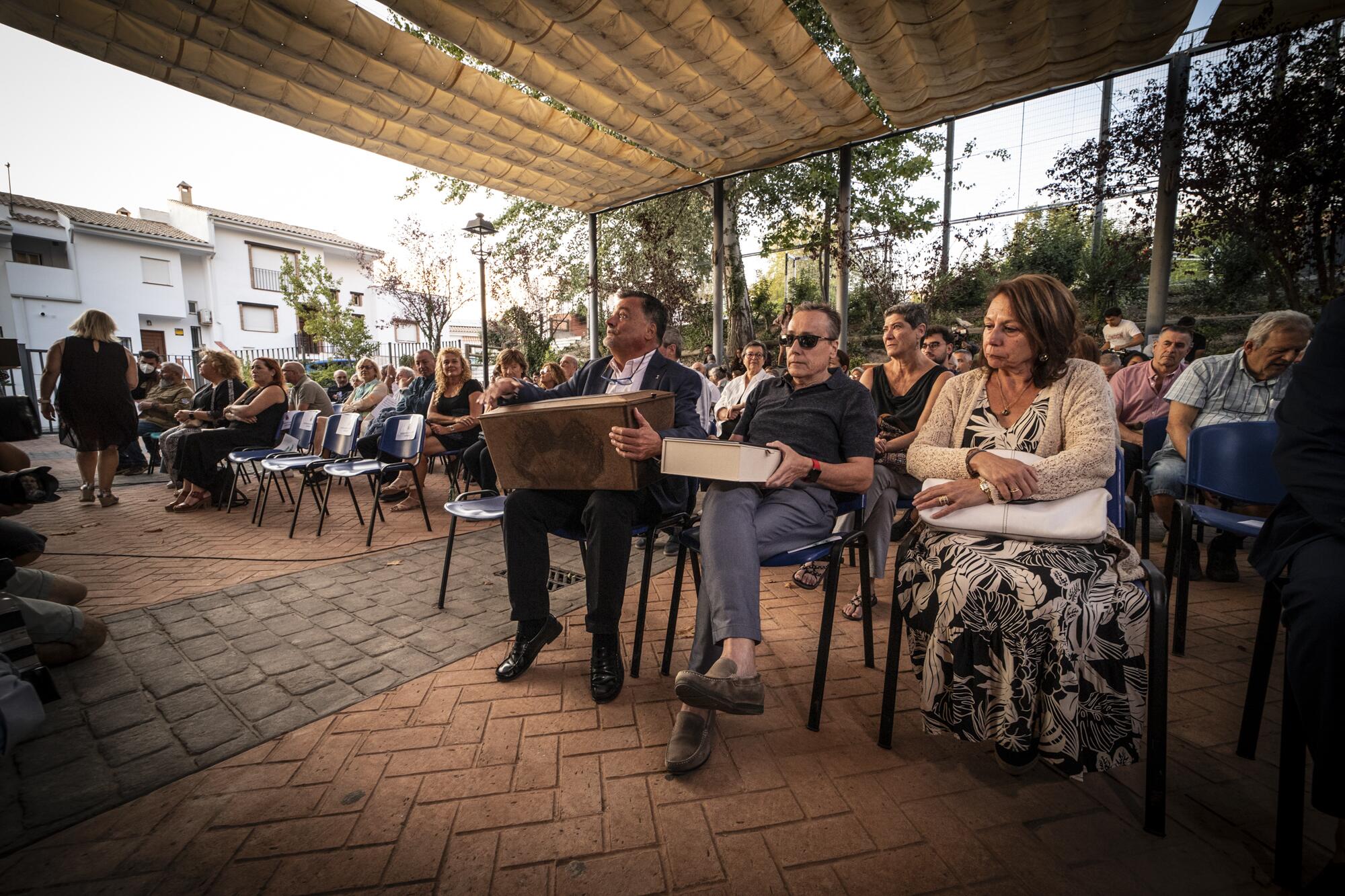 Entrega de los restos de Francisco Ruiz Guiraum y Fermín Roldán García a sus familiares - 6