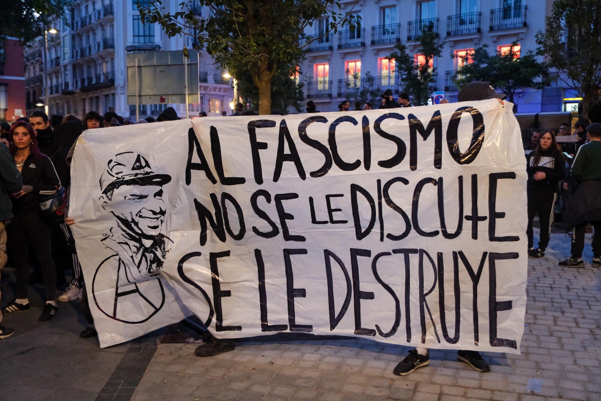 Concentración antifascista Lavapiés en protesta por manifestación de Falange - 4