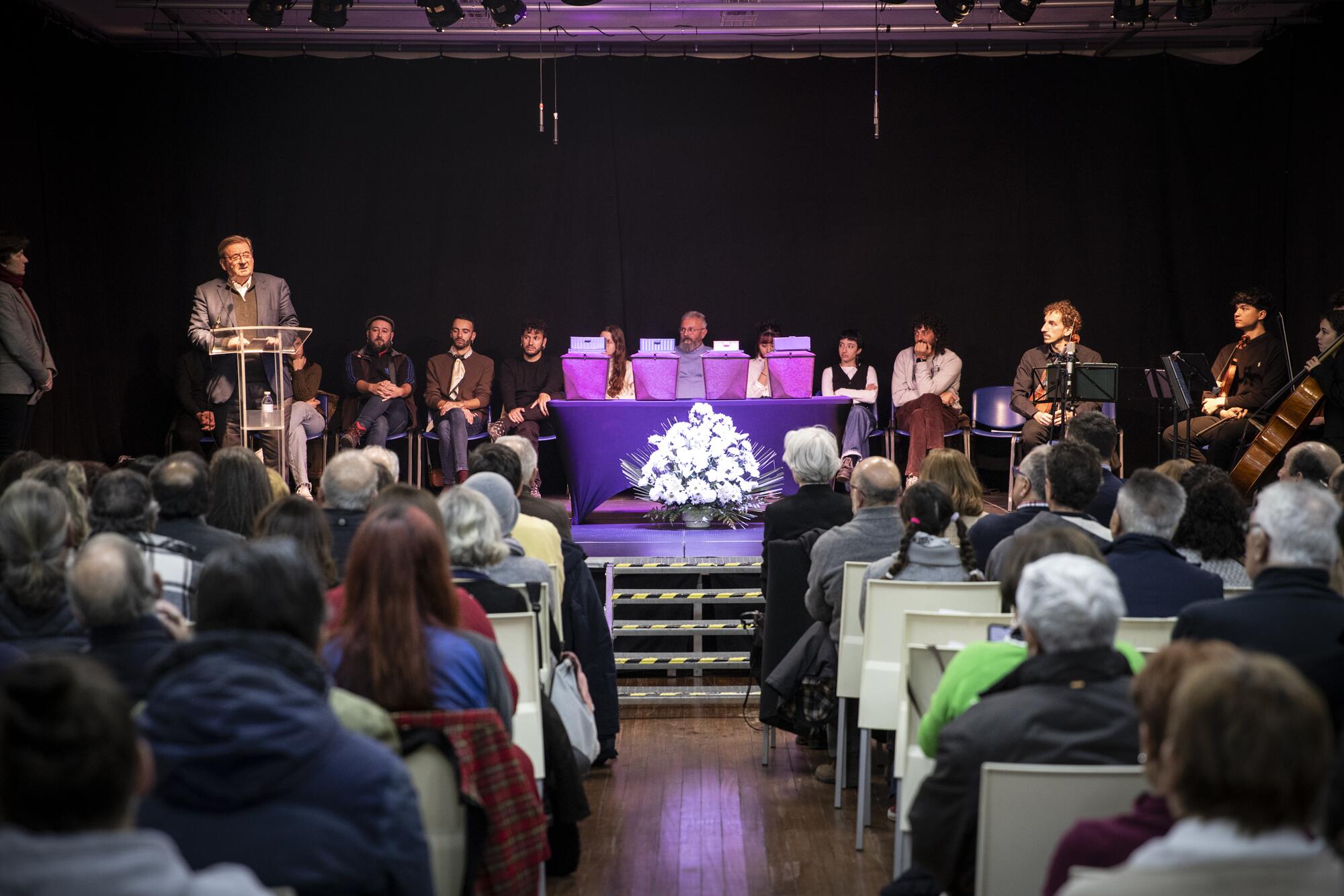 Entrega restos de Carmen Rodríguez Parra, José Raya Hurtado, Francisco Soriano López y José García Esteban en Víznar, Granada - 16