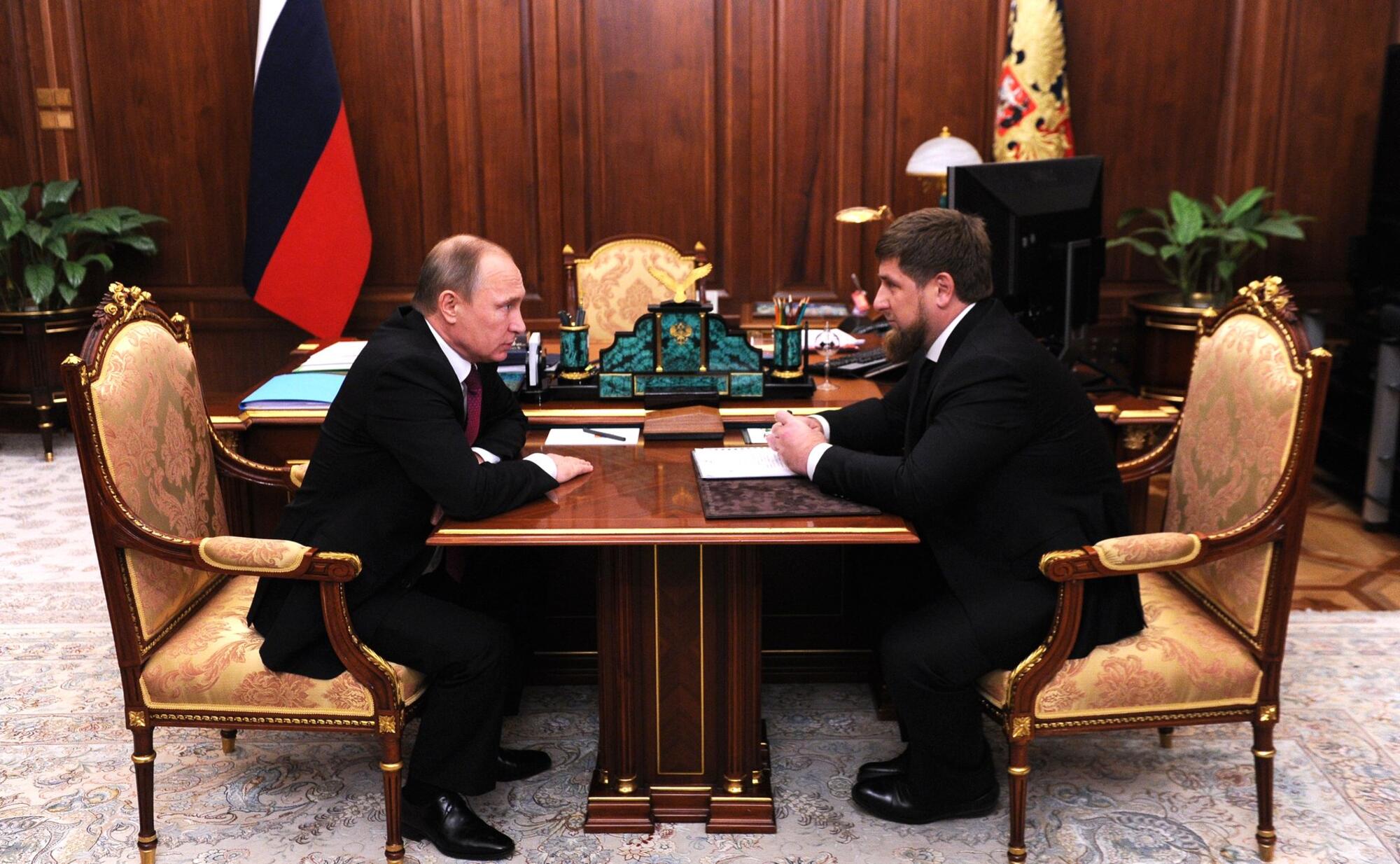 Vladímir Putin y Ramzán Kadírov en una reunión oficial celebrada en 2015 / Kremlin