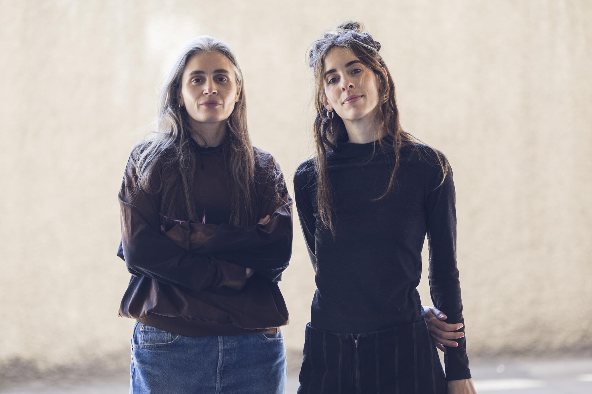Ana Garriga y Carmen Urbita Las Hijas de Felipe - 1
