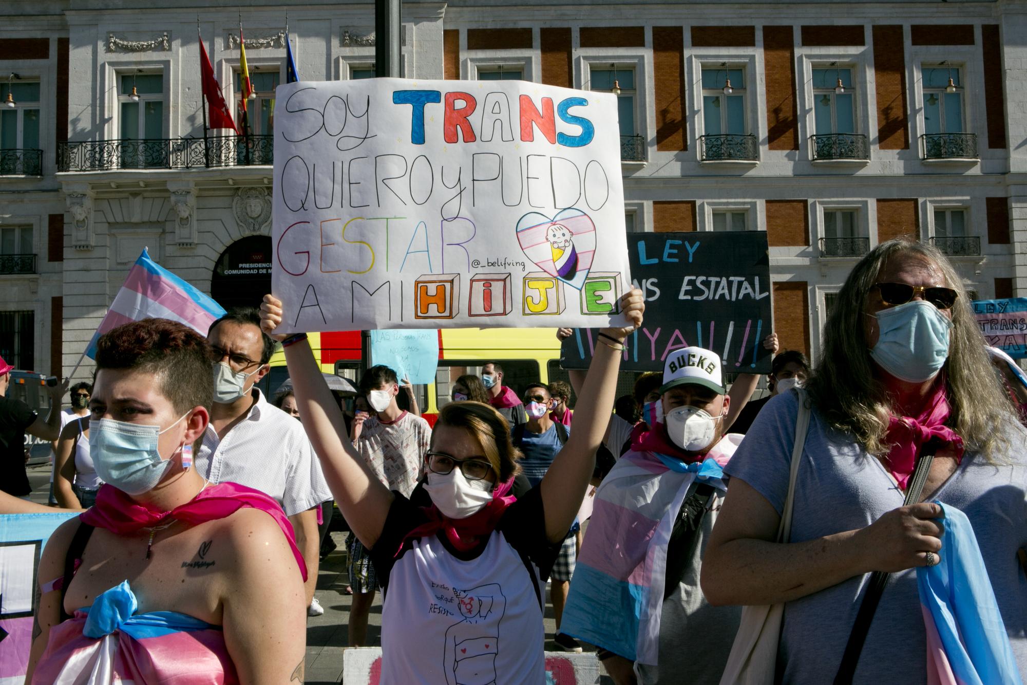 Familias Trans Aliadas se concentran en Sol para pedir una Ley Estatal