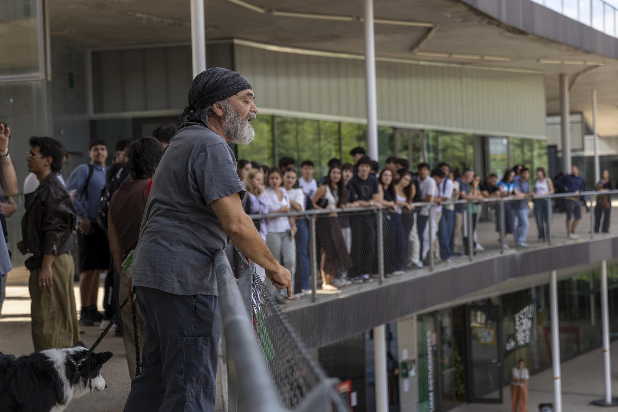 Concentración inauguración curso académico UAM - 11