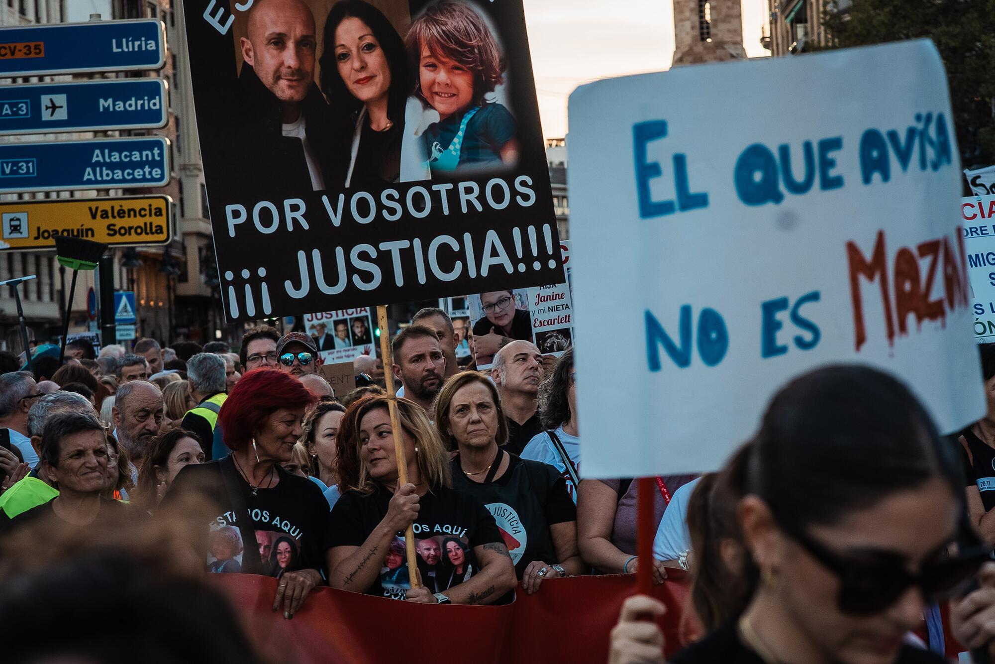 Manifestación Dana Mazón dimisión 29-10-25 - 4