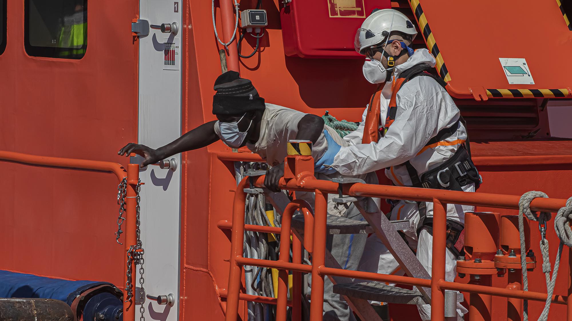 Muelle de Arguineguín, crisis migratoria en Canarias