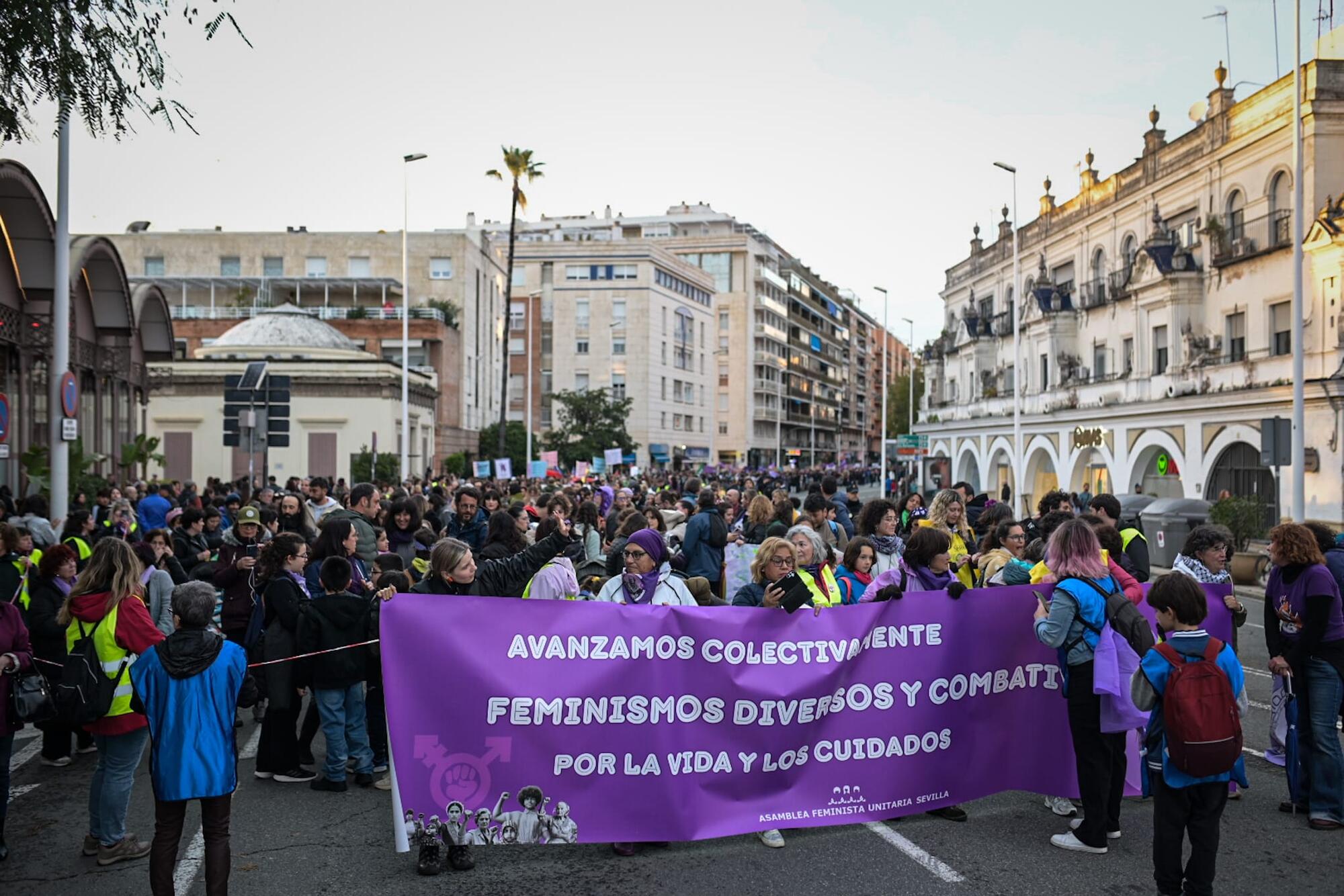 Andalucia 8M-2025 - 2 Sevilla