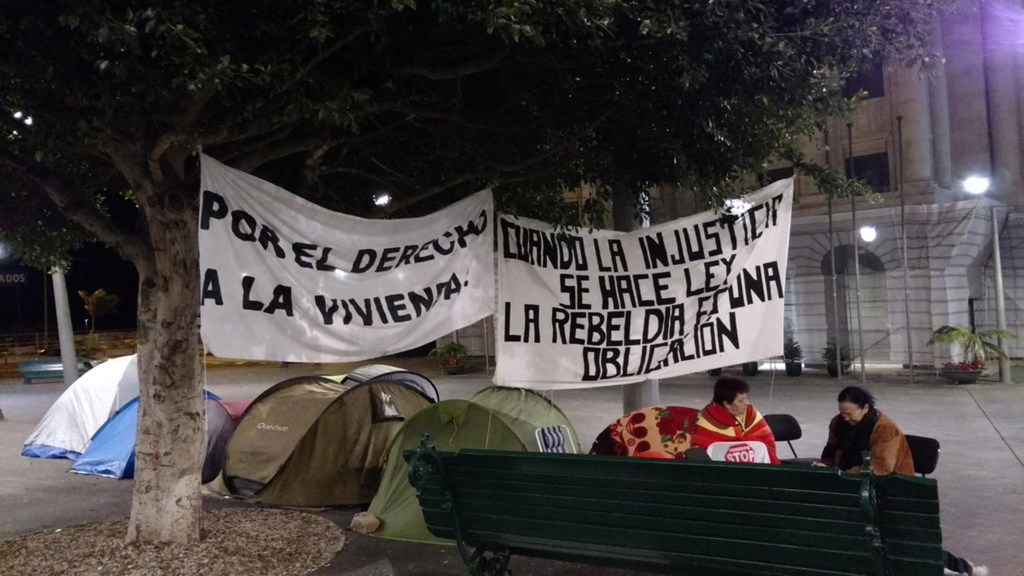 Acampada Inma Évora