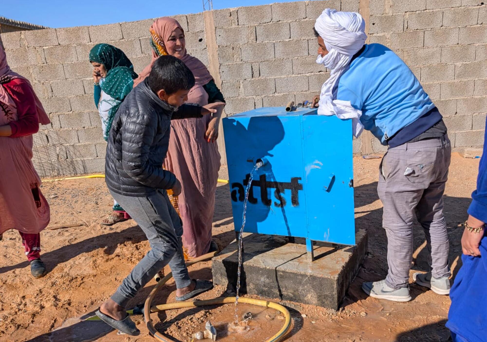 Grifo comunal en la wilaya de Auserd.