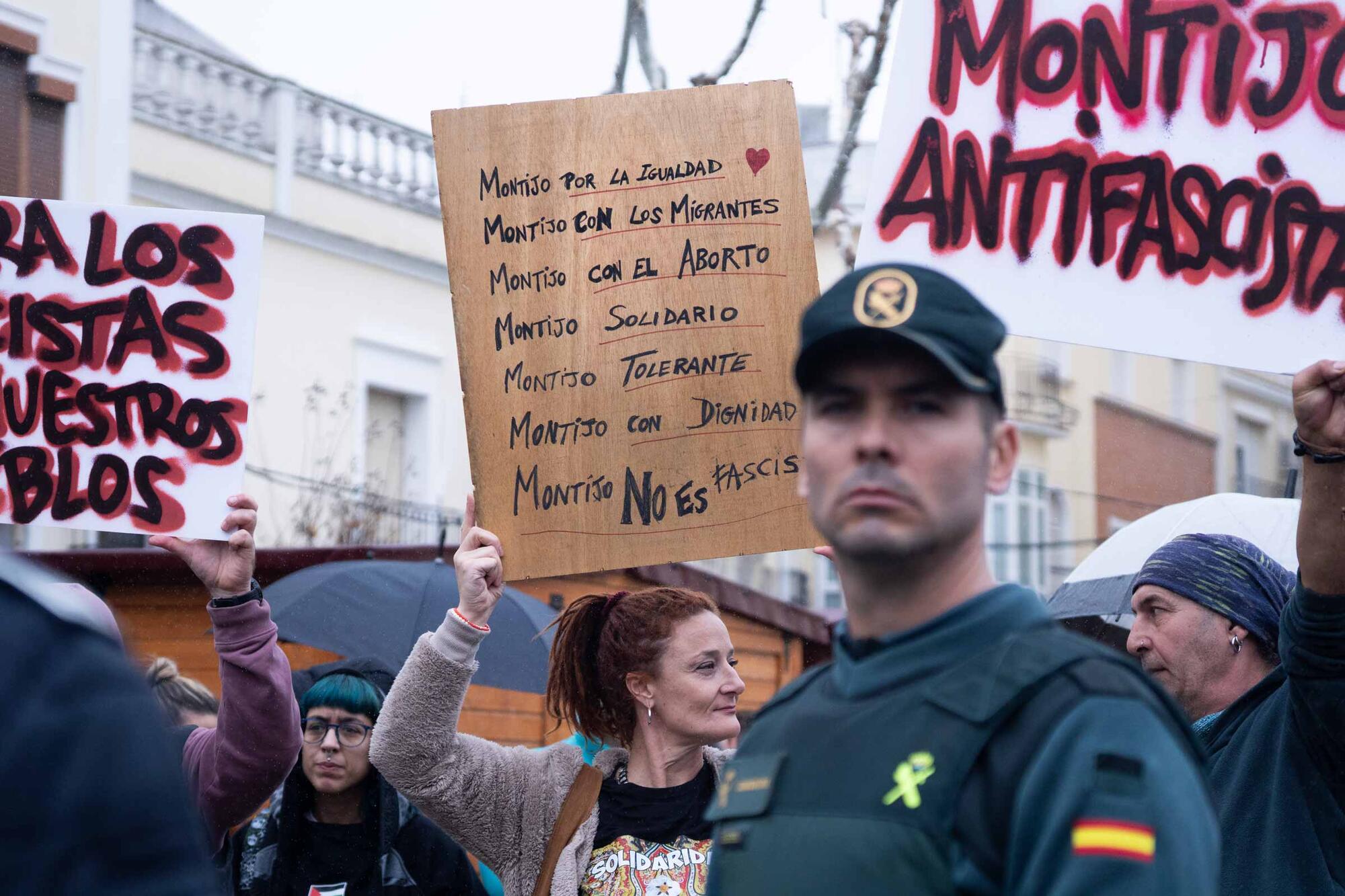 Montijo antifa protesta contra Vox