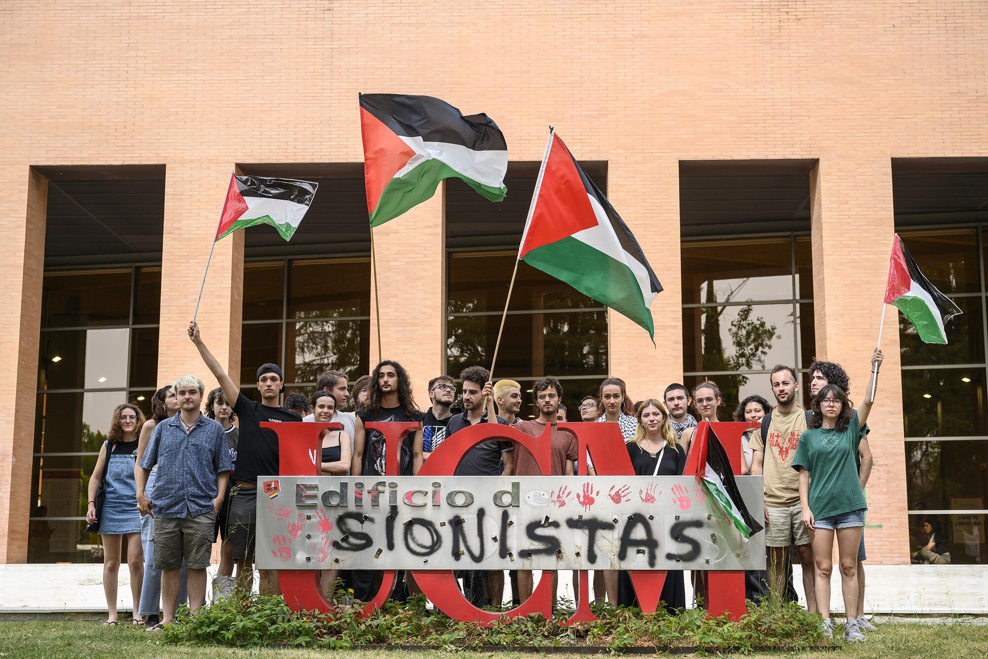 Fin acampada Complutense palestina