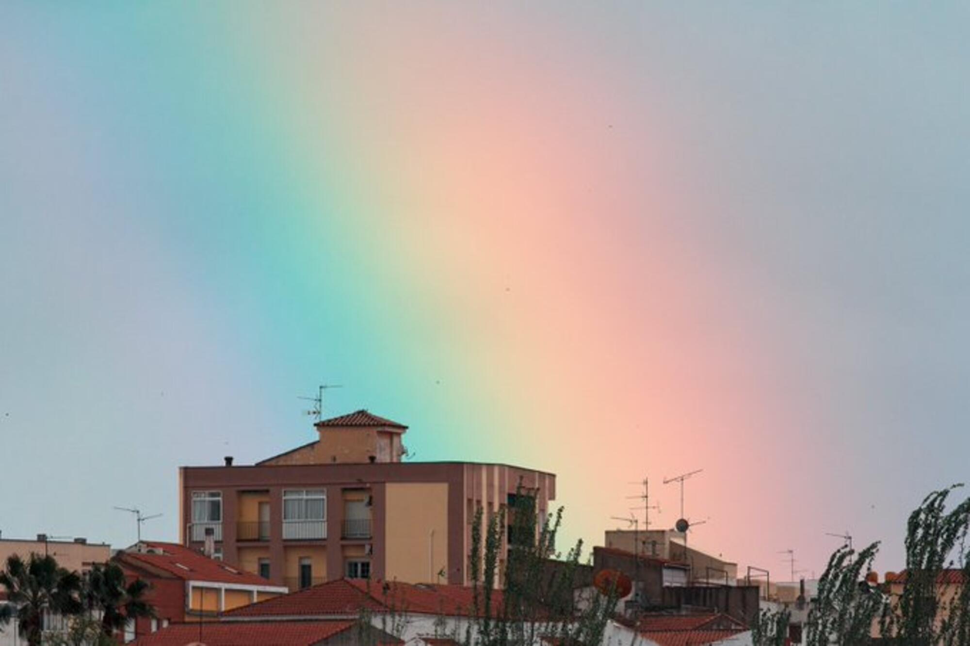 Arco iris. Arcoiris. Ciudad.