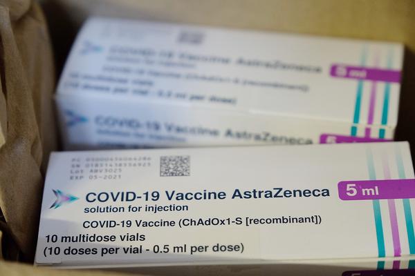 Llegada Vacuna Astra Zeneca - 3